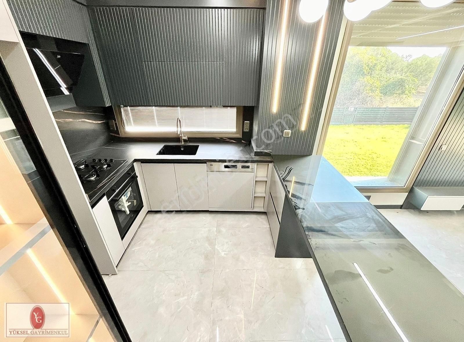 Yükselden Tahtakuşlar'da Lux Tasarım Havuzlu Kaçmaz Fırsat Villa - Görsel 22