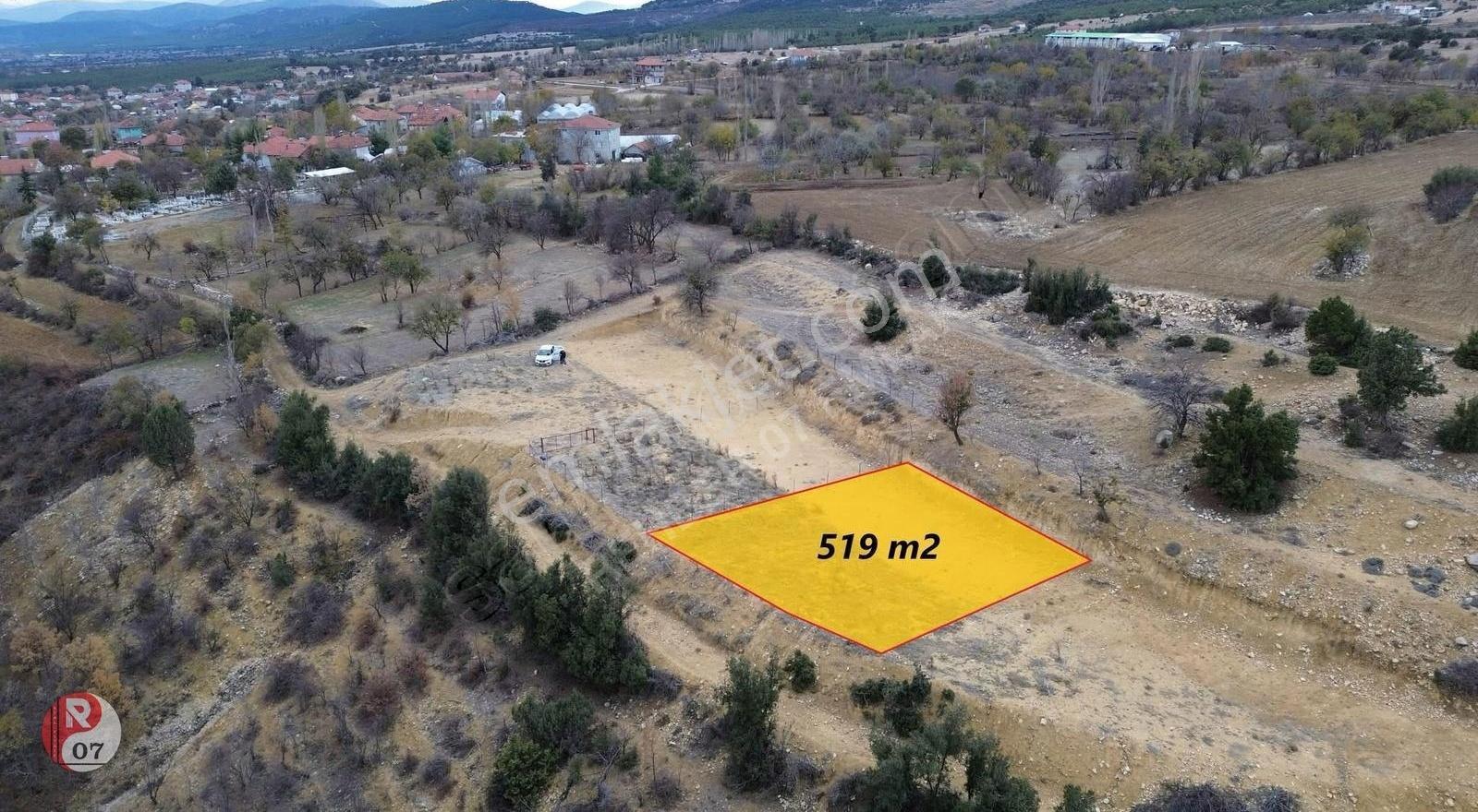 Antalya Korkuteli Kevzer Mahallesinde Satılık 519m2 Arsa - Görsel 2