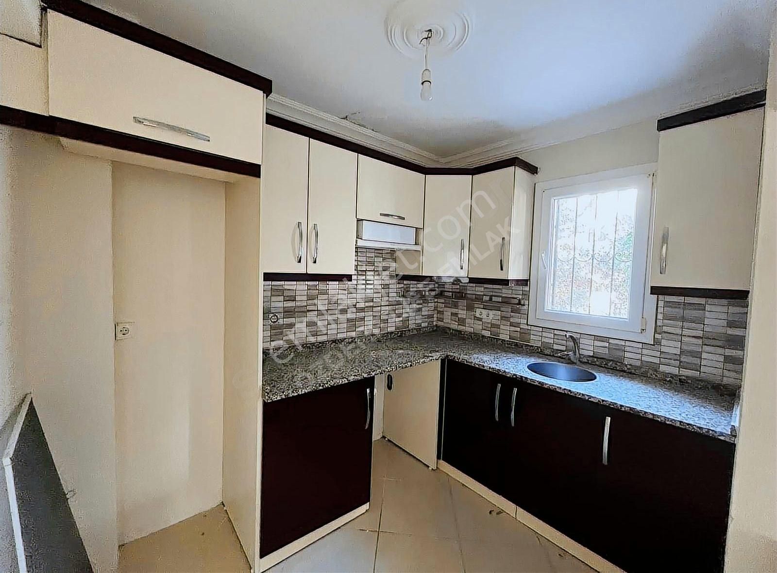 Özdere Deniz Tarafında Müstakil Otoparklı Kelepir Villa - Görsel 3