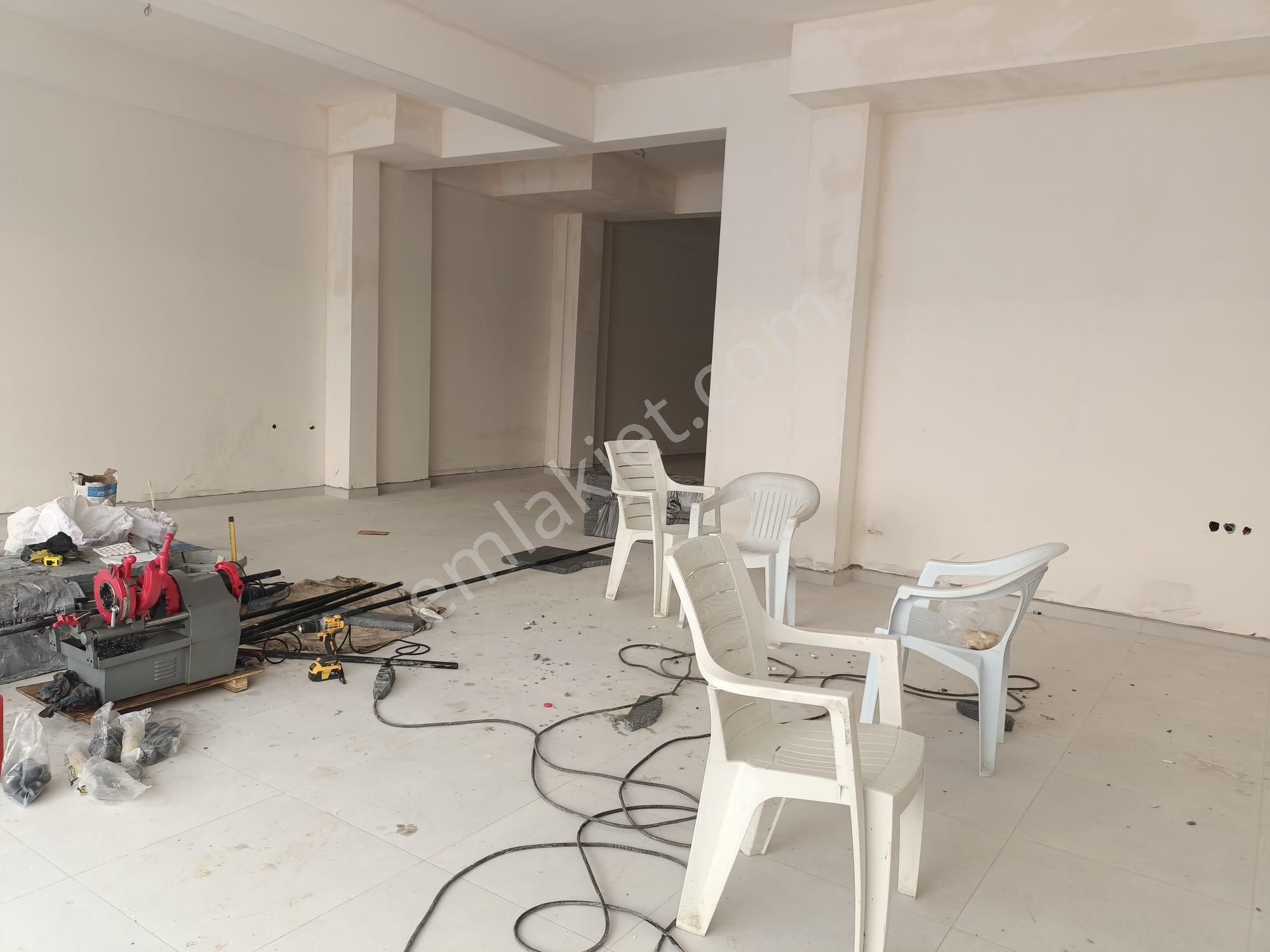 Körfez Hacıosman Mahallesinde Cadde Üzeri 140 M² Sıfır Dükkan - Görsel 13