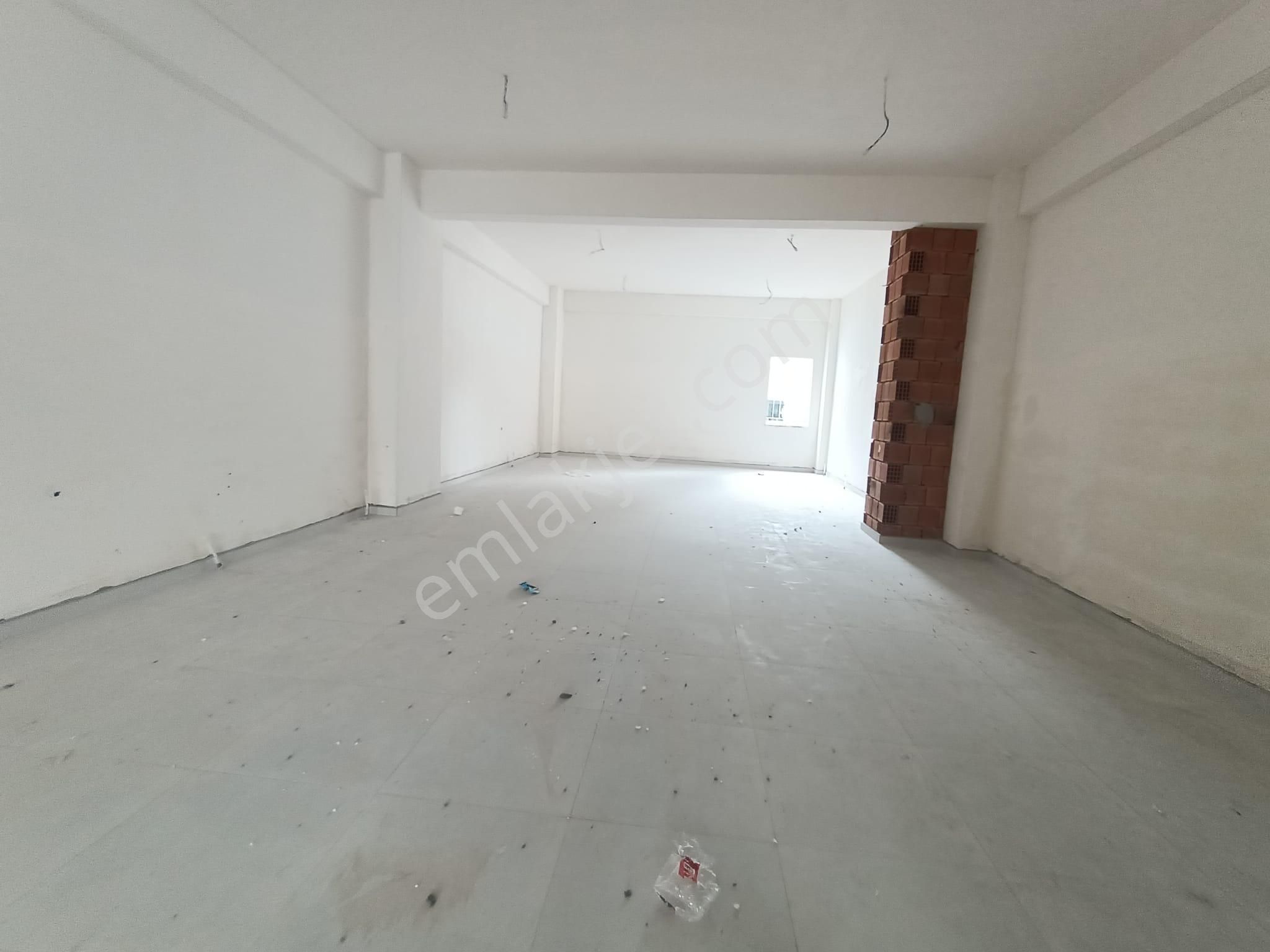 Körfez Hacıosman Mahallesinde Cadde Üzeri 140 M² Sıfır Dükkan - Görsel 5