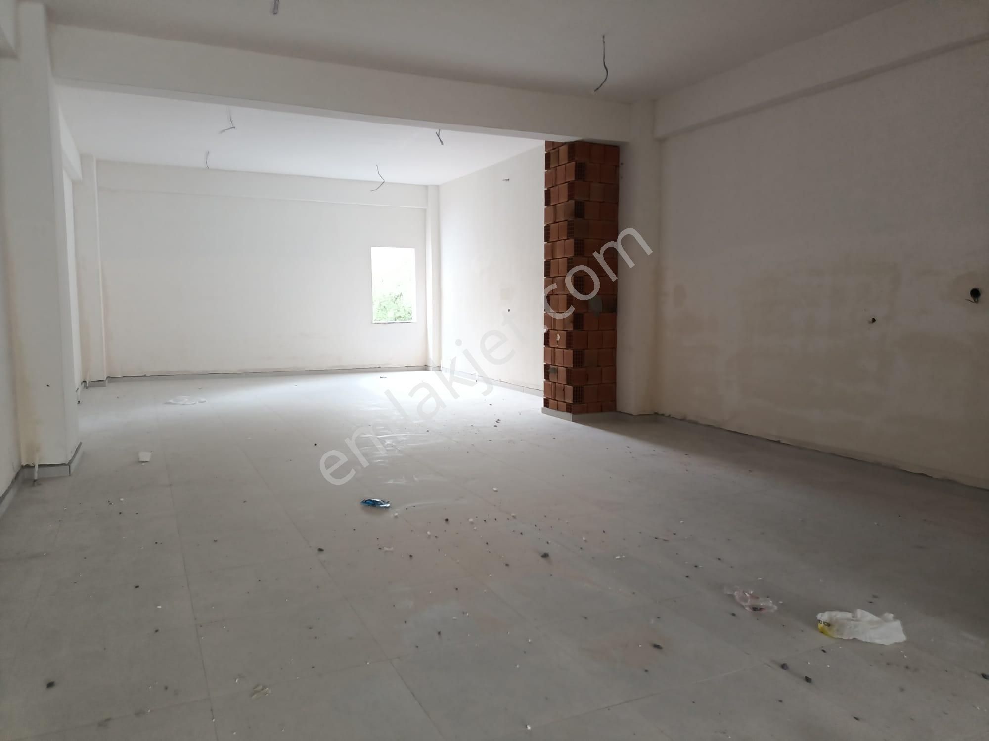 Körfez Hacıosman Mahallesinde Cadde Üzeri 140 M² Sıfır Dükkan - Görsel 20