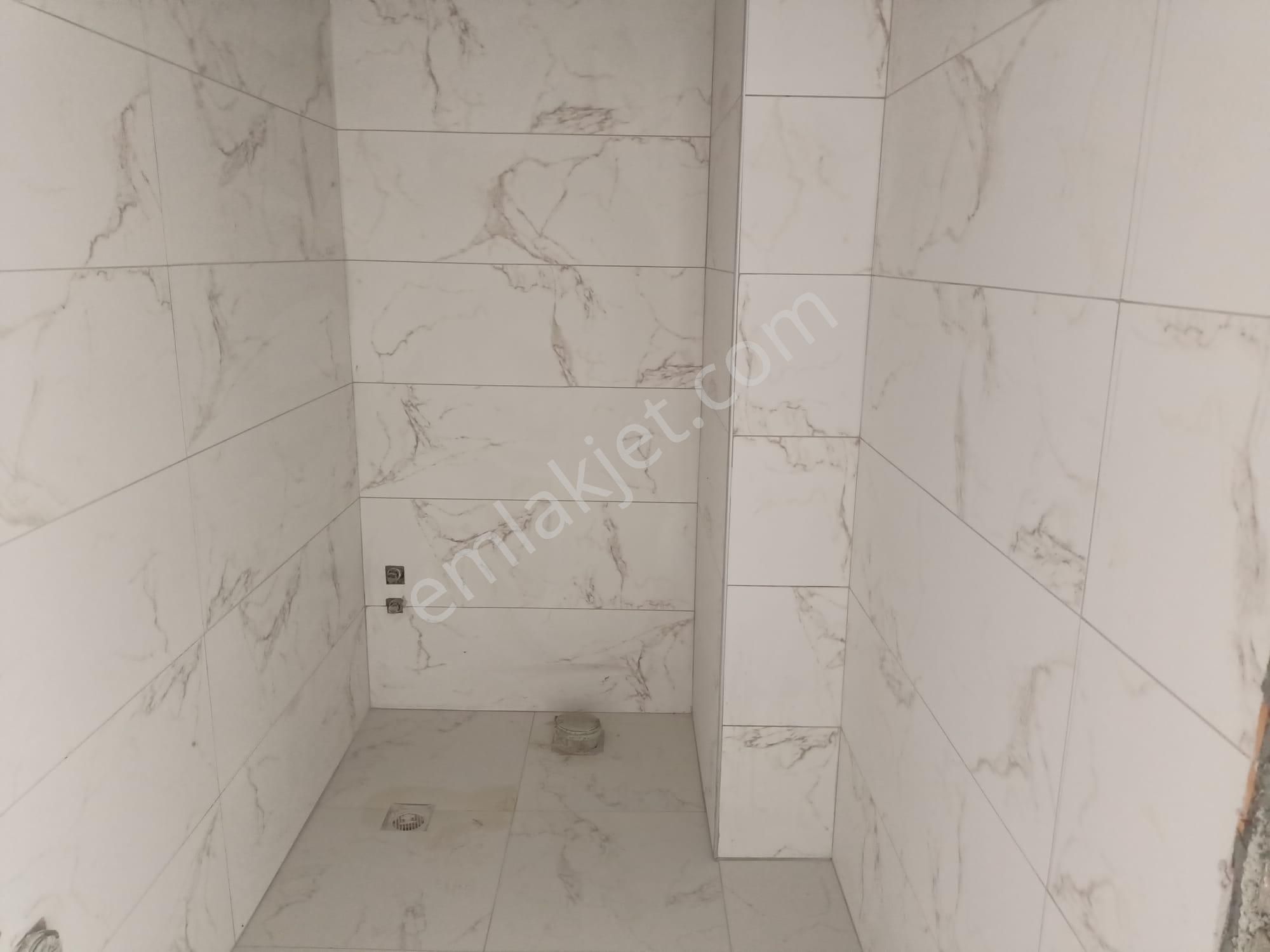 Körfez Hacıosman Mahallesinde Cadde Üzeri 140 M² Sıfır Dükkan - Görsel 14