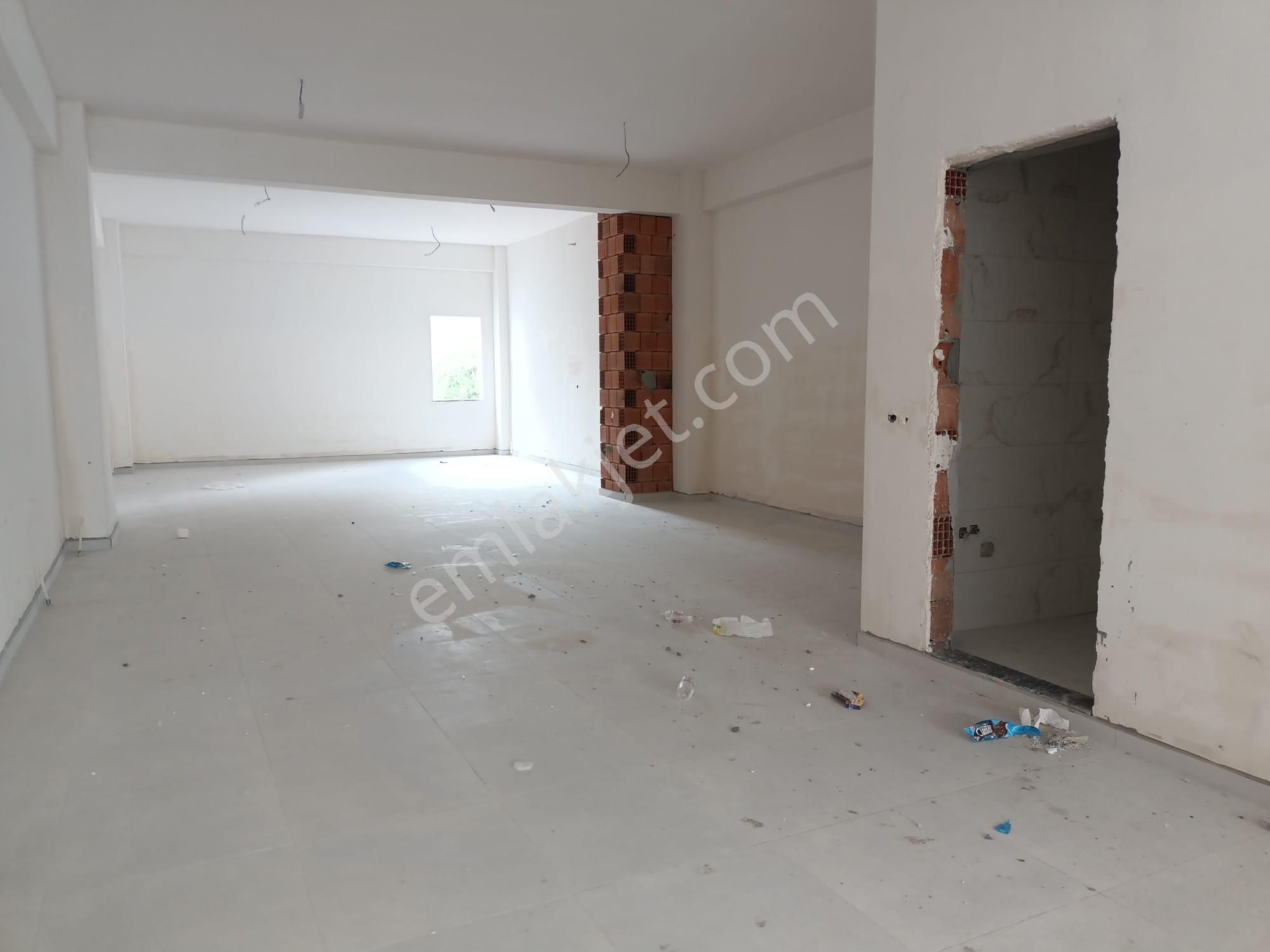 Körfez Hacıosman Mahallesinde Cadde Üzeri 140 M² Sıfır Dükkan - Görsel 21