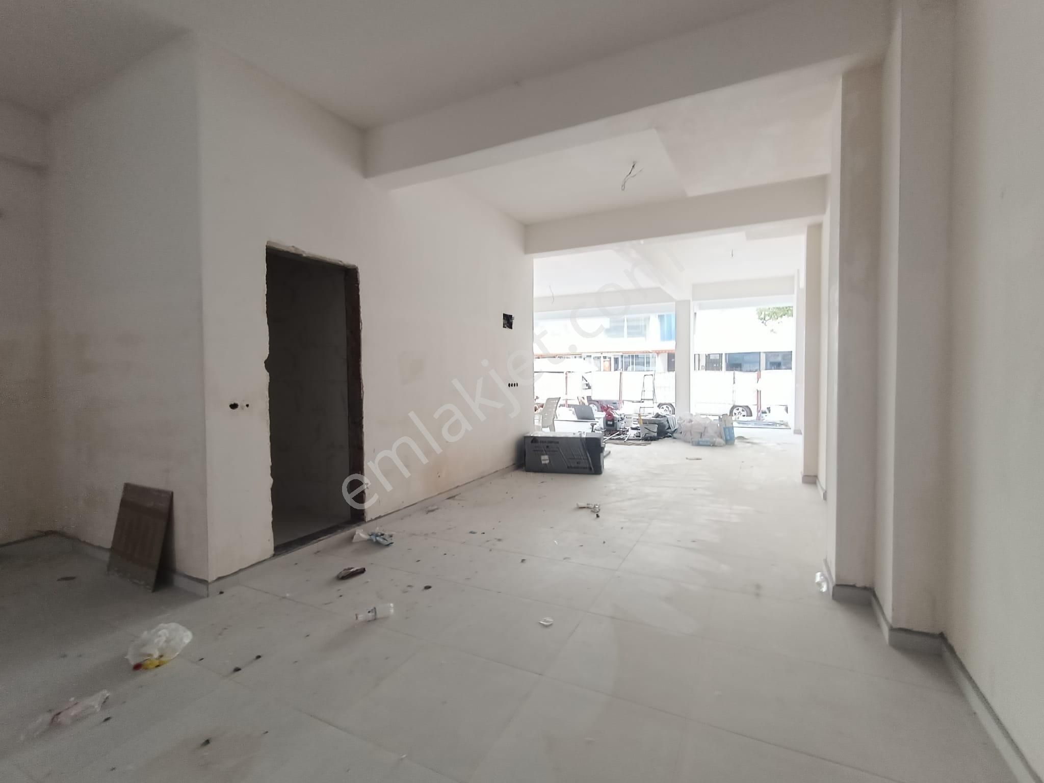 Körfez Hacıosman Mahallesinde Cadde Üzeri 140 M² Sıfır Dükkan - Görsel 6
