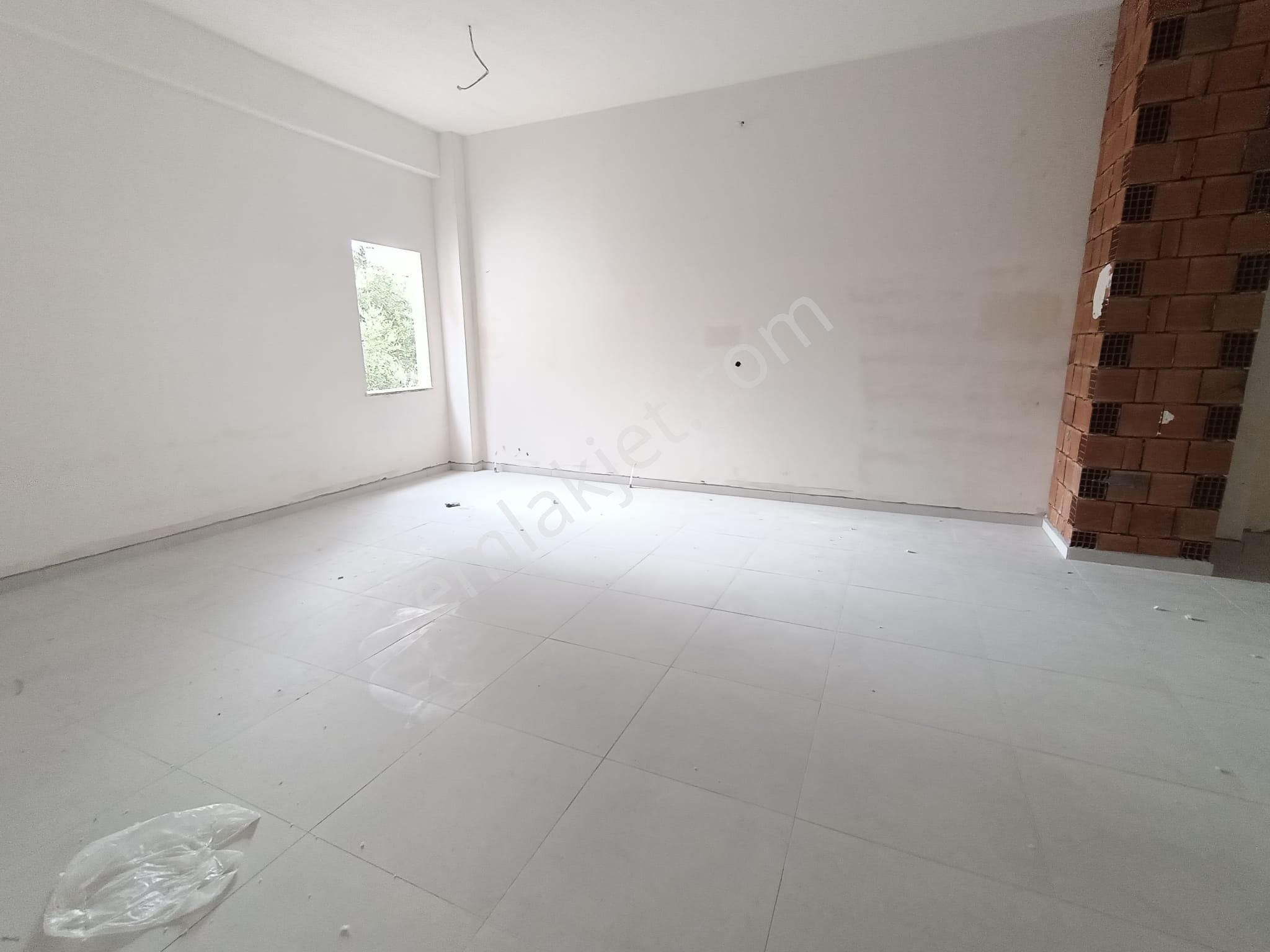 Körfez Hacıosman Mahallesinde Cadde Üzeri 140 M² Sıfır Dükkan - Görsel 11
