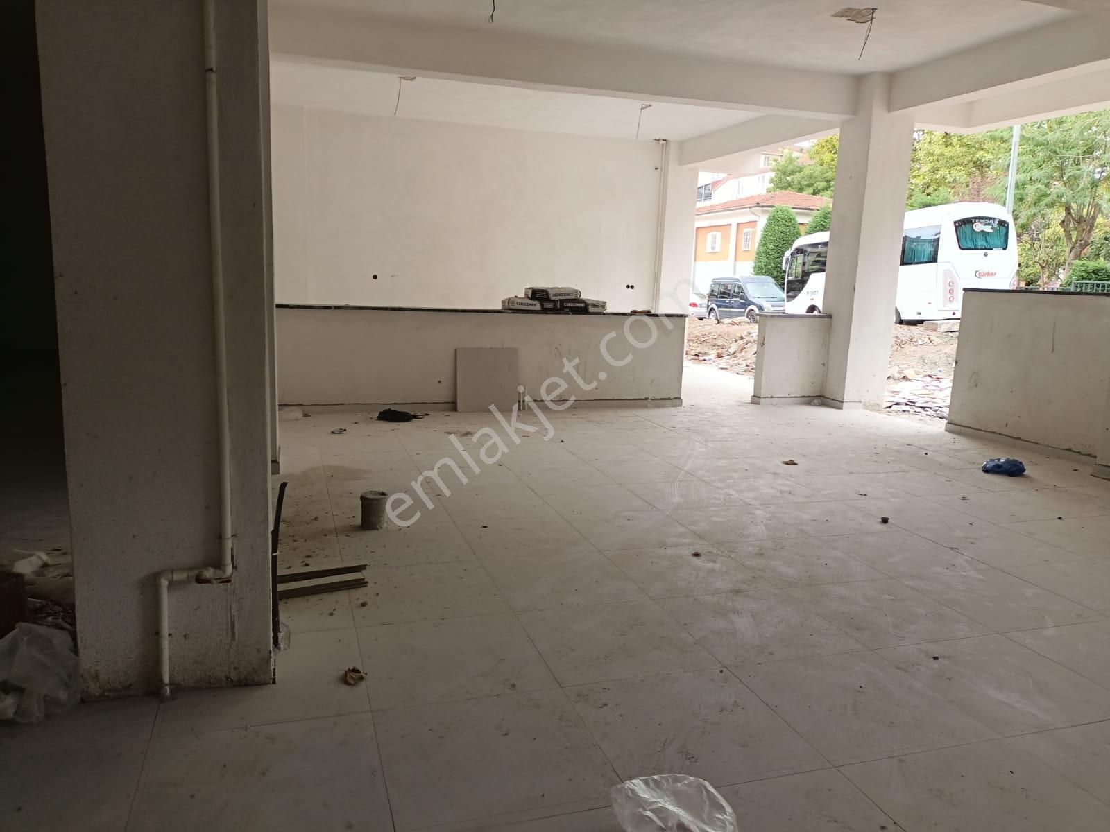Körfez Hacıosman Mahallesinde Cadde Üzeri 90 M2+250 M2 Ofis Ve Dükkan - Görsel 28