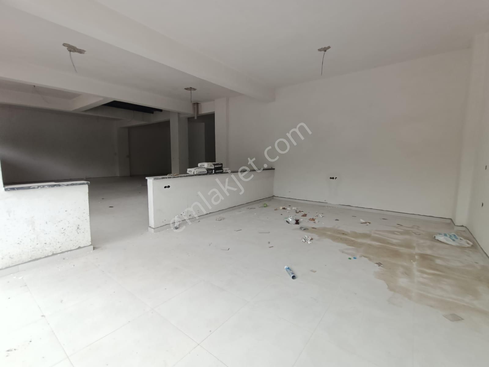Körfez Hacıosman Mahallesinde Cadde Üzeri 90 M2+250 M2 Ofis Ve Dükkan - Görsel 7