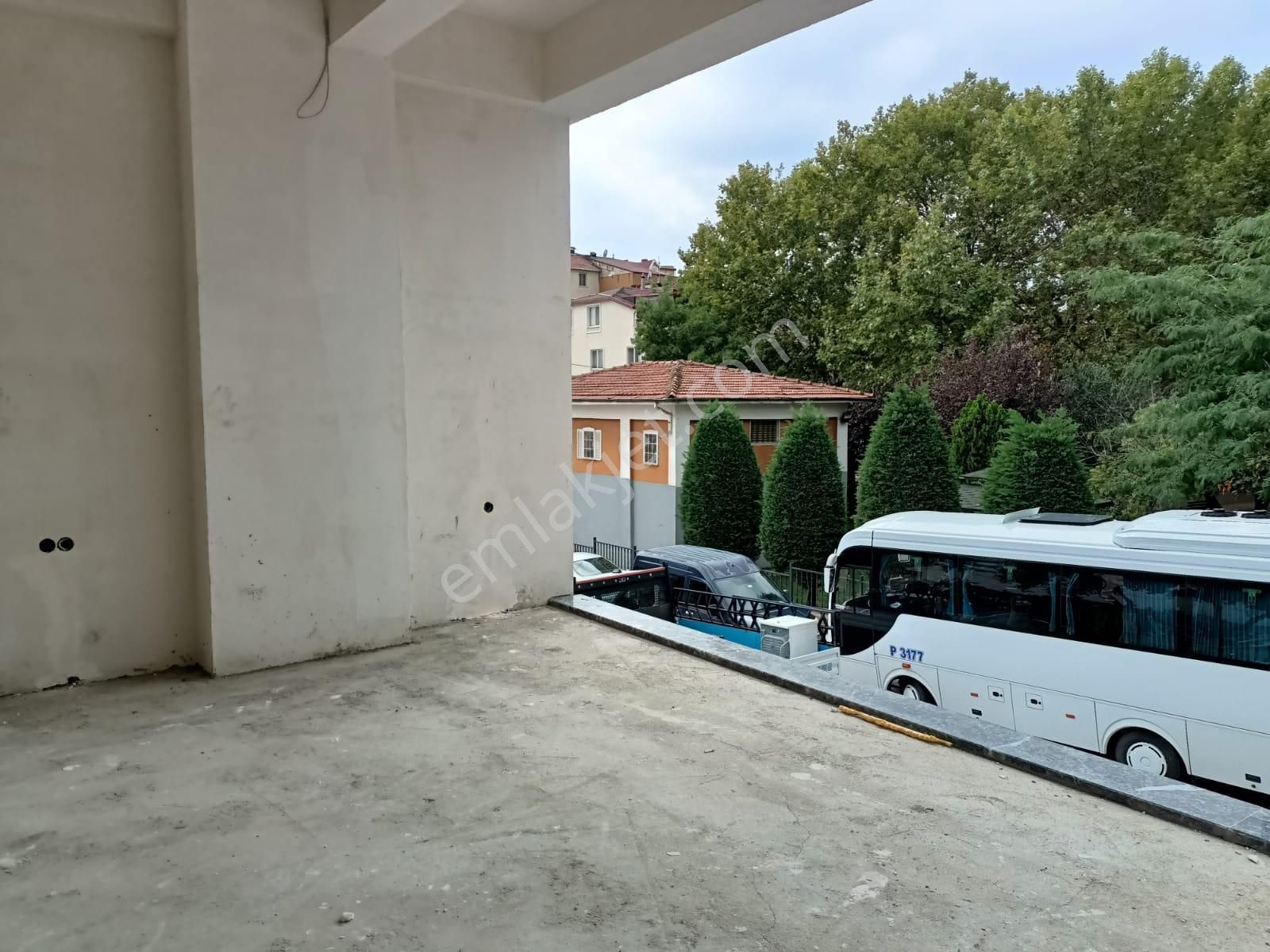Körfez Hacıosman Mahallesinde Cadde Üzeri 90 M2+250 M2 Ofis Ve Dükkan - Görsel 30