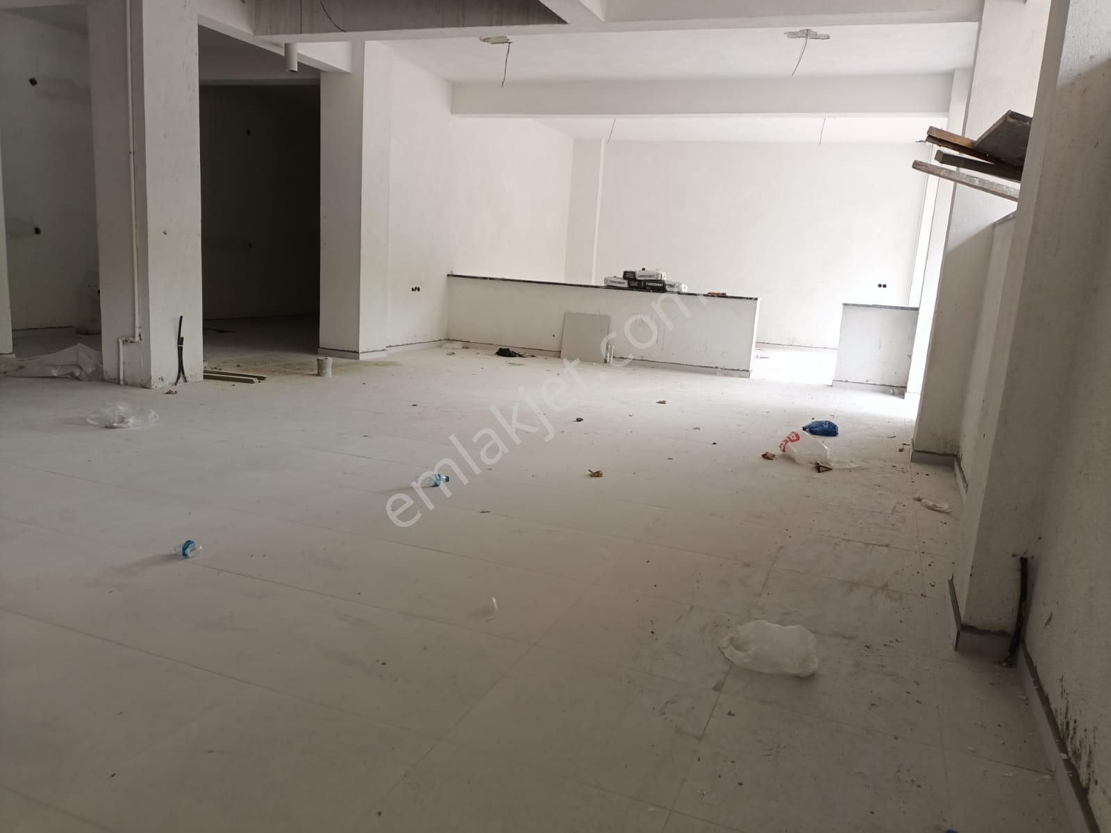 Körfez Hacıosman Mahallesinde Cadde Üzeri 90 M2+250 M2 Ofis Ve Dükkan - Görsel 8
