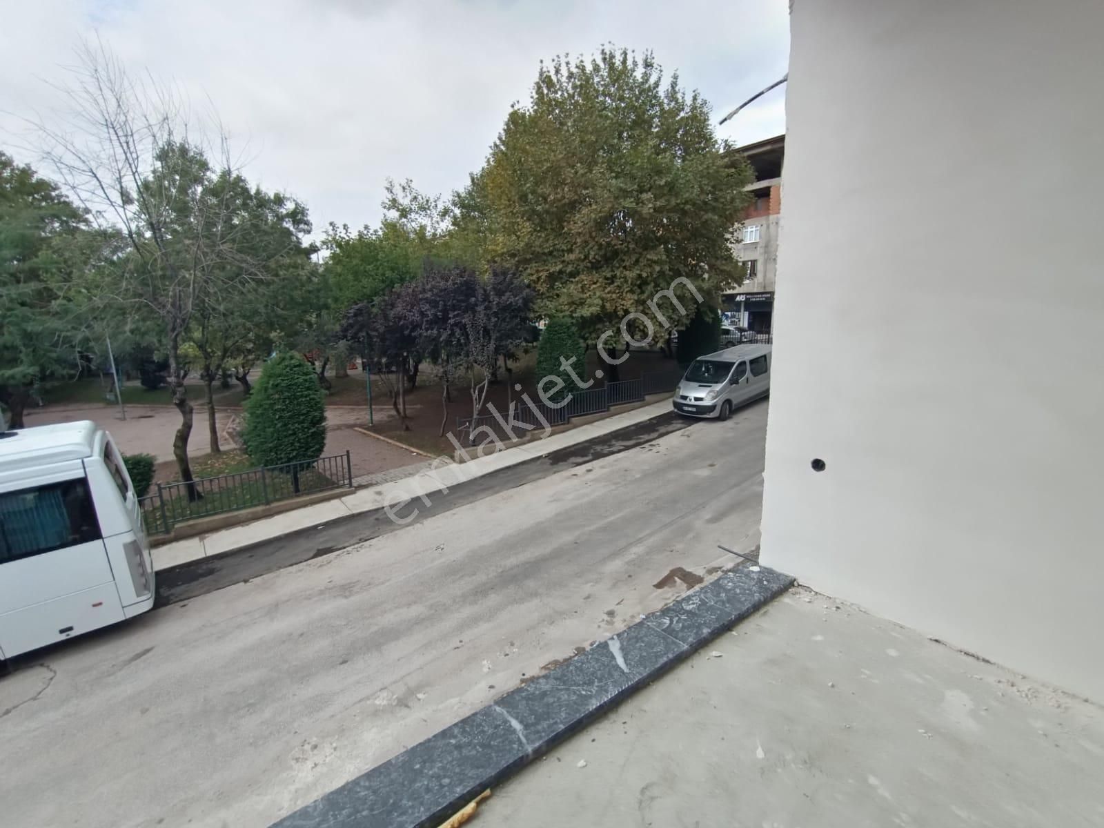 Körfez Hacıosman Mahallesinde Cadde Üzeri 90 M2+250 M2 Ofis Ve Dükkan - Görsel 25