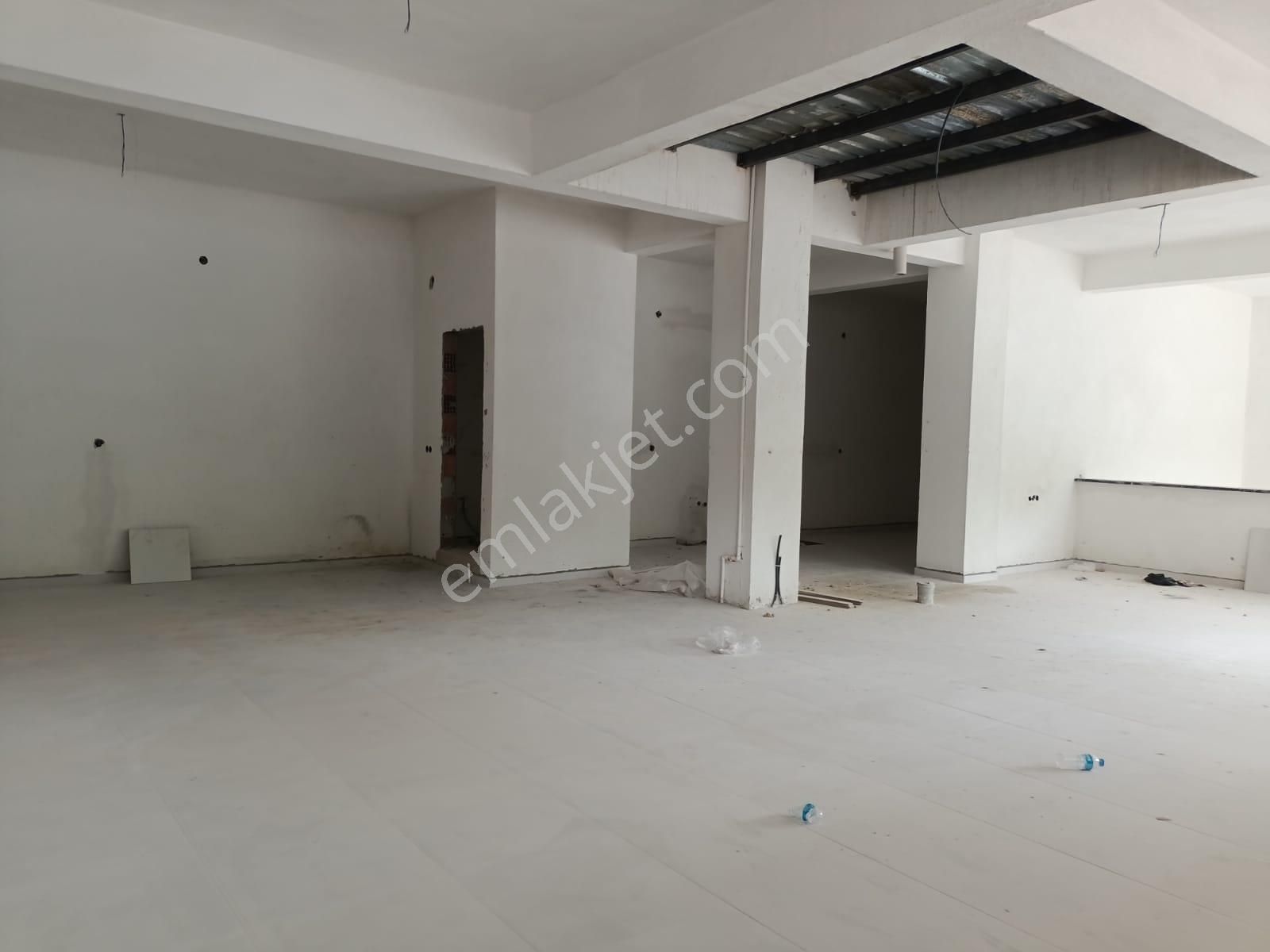 Körfez Hacıosman Mahallesinde Cadde Üzeri 90 M2+250 M2 Ofis Ve Dükkan - Görsel 14