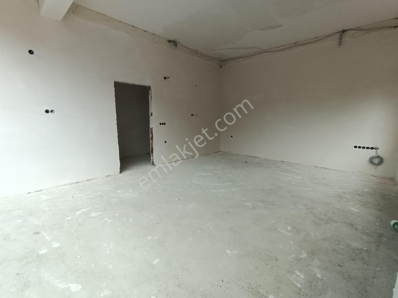 Körfez Hacıosman Mahallesinde Cadde Üzeri 90 M2+250 M2 Ofis Ve Dükkan - Görsel 19