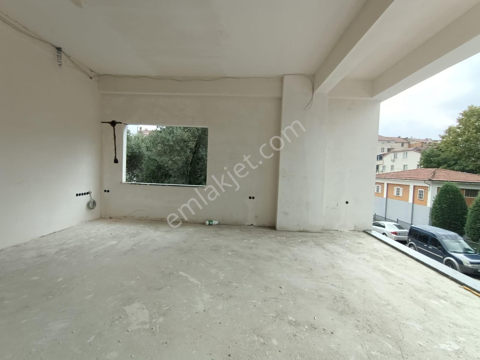 Körfez Hacıosman Mahallesinde Cadde Üzeri 90 M2+250 M2 Ofis Ve Dükkan - Görsel 27