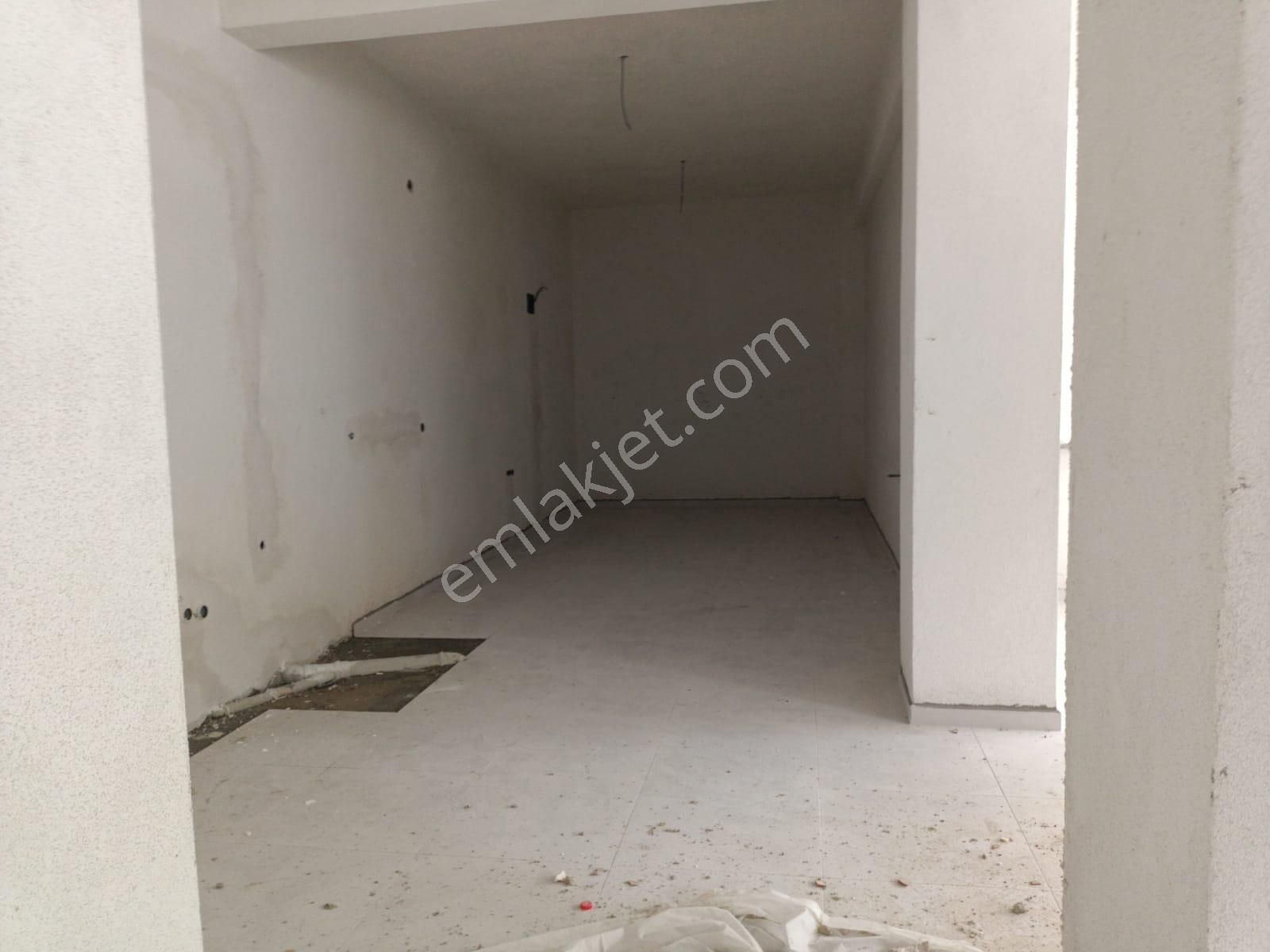 Körfez Hacıosman Mahallesinde Cadde Üzeri 90 M2+250 M2 Ofis Ve Dükkan - Görsel 6