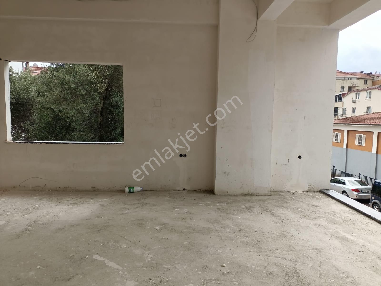 Körfez Hacıosman Mahallesinde Cadde Üzeri 90 M2+250 M2 Ofis Ve Dükkan - Görsel 11