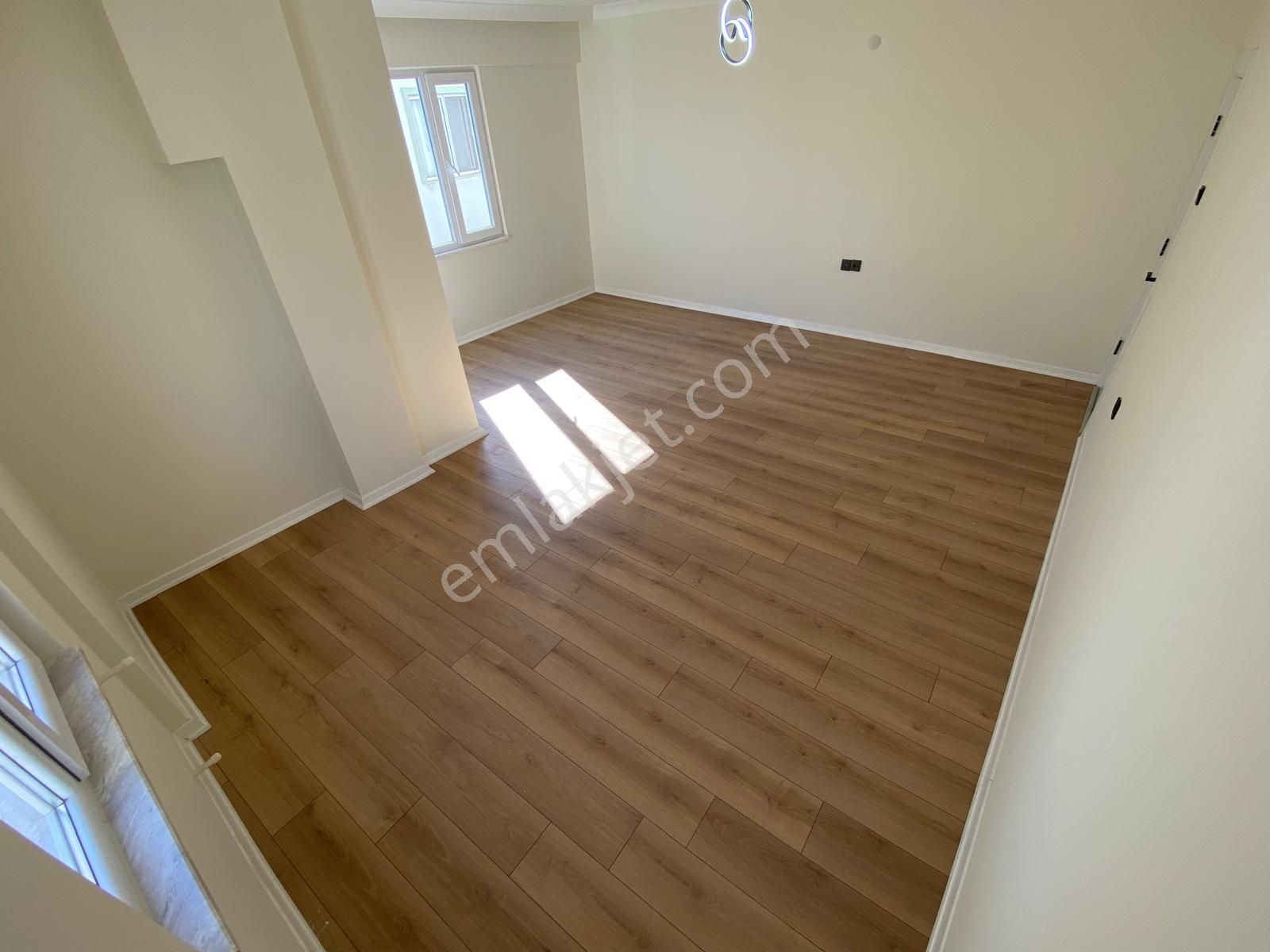 Parstan Sarıkızda Ön Cephe Ayrı Mutfak Modern Tasarımlı 2+1 Daire - Görsel 24