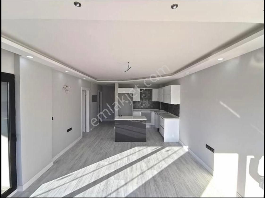 Kuşadası Ege Mahallesinde 2+1 Ebeveyn Banyolu Asansörlü Satılık Daire - Görsel 5