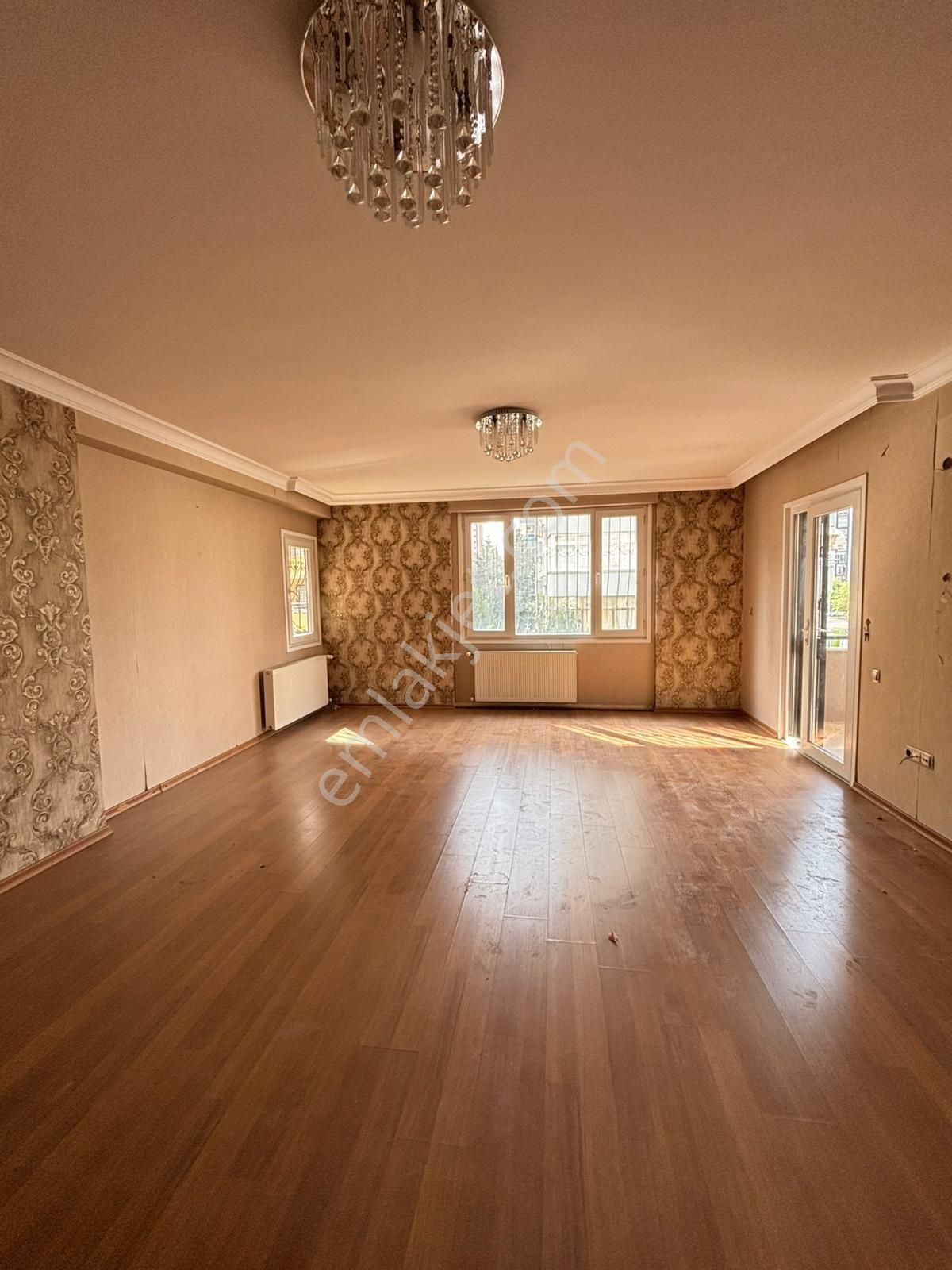 Remin’den Yurt Mahallesinde Geniş 4+1 Kapalı Mutfak Çift Banyolu Cazip Satılık Kaçmaz Fiyat!! - Görsel 12