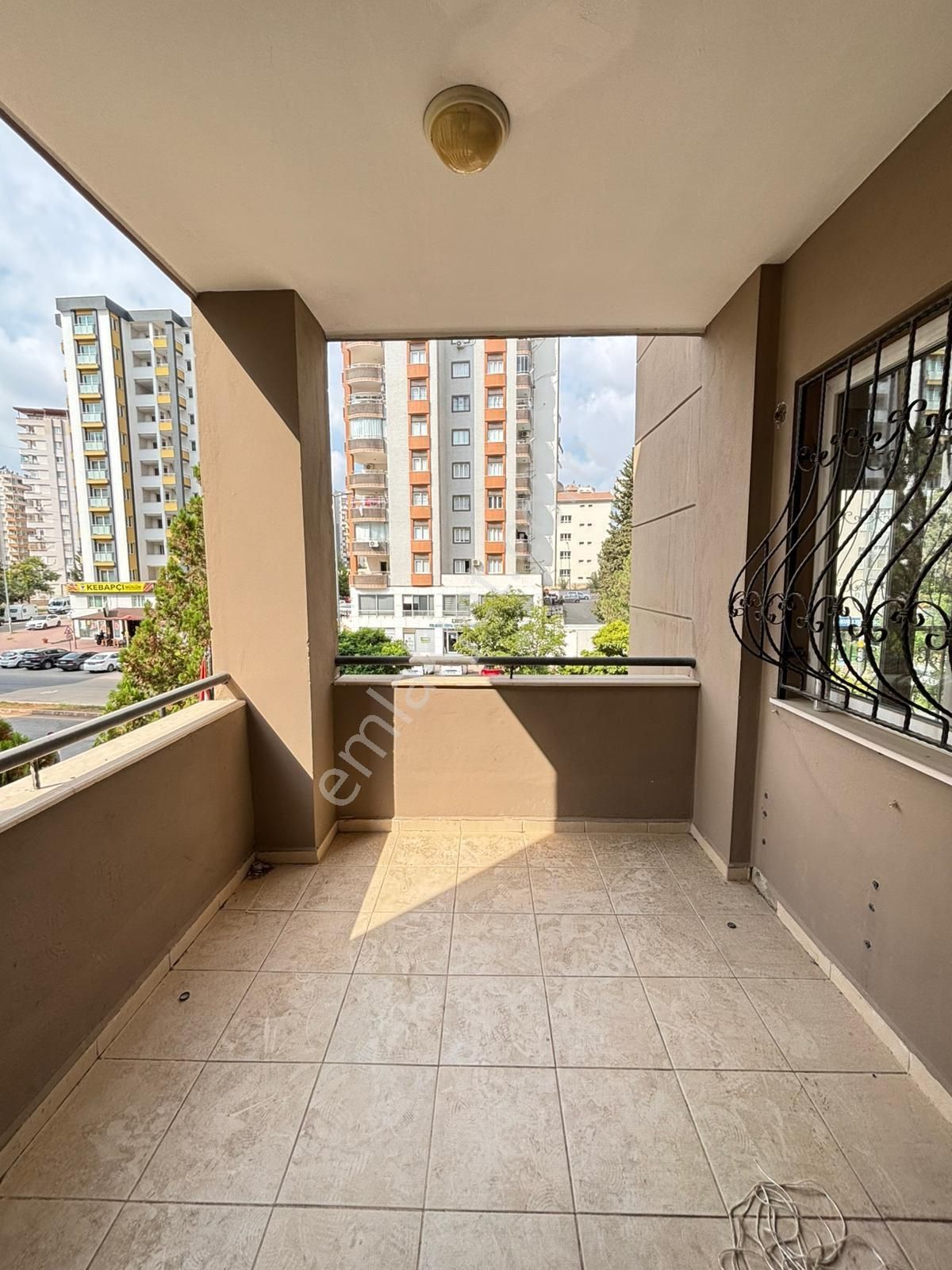 Remin’den Yurt Mahallesinde Geniş 4+1 Kapalı Mutfak Çift Banyolu Cazip Satılık Kaçmaz Fiyat!! - Görsel 6