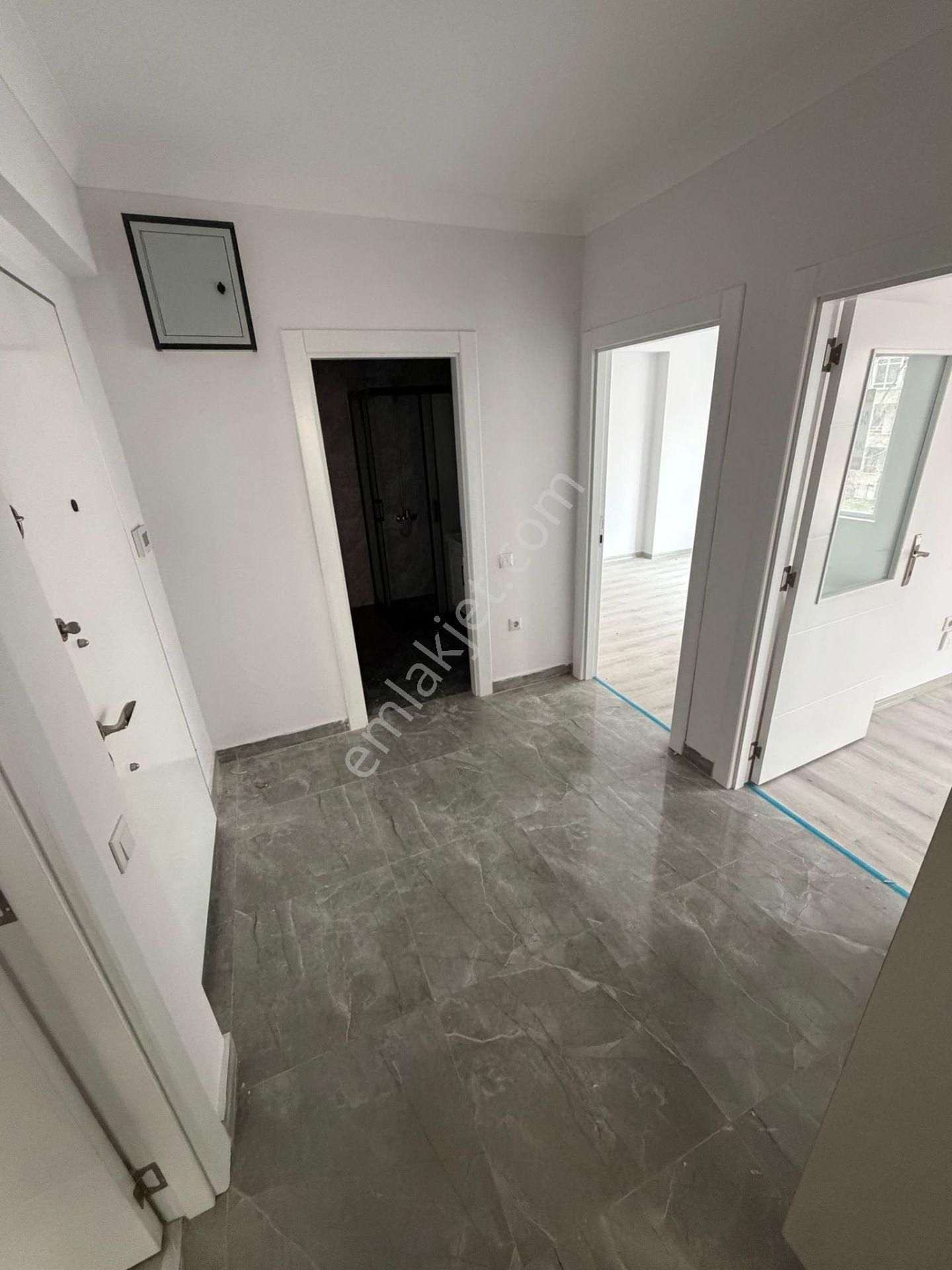 Aydınlıkevler'de Sıfır Binada 2+1 Kiralık Daire-taner Emlak - Görsel 24