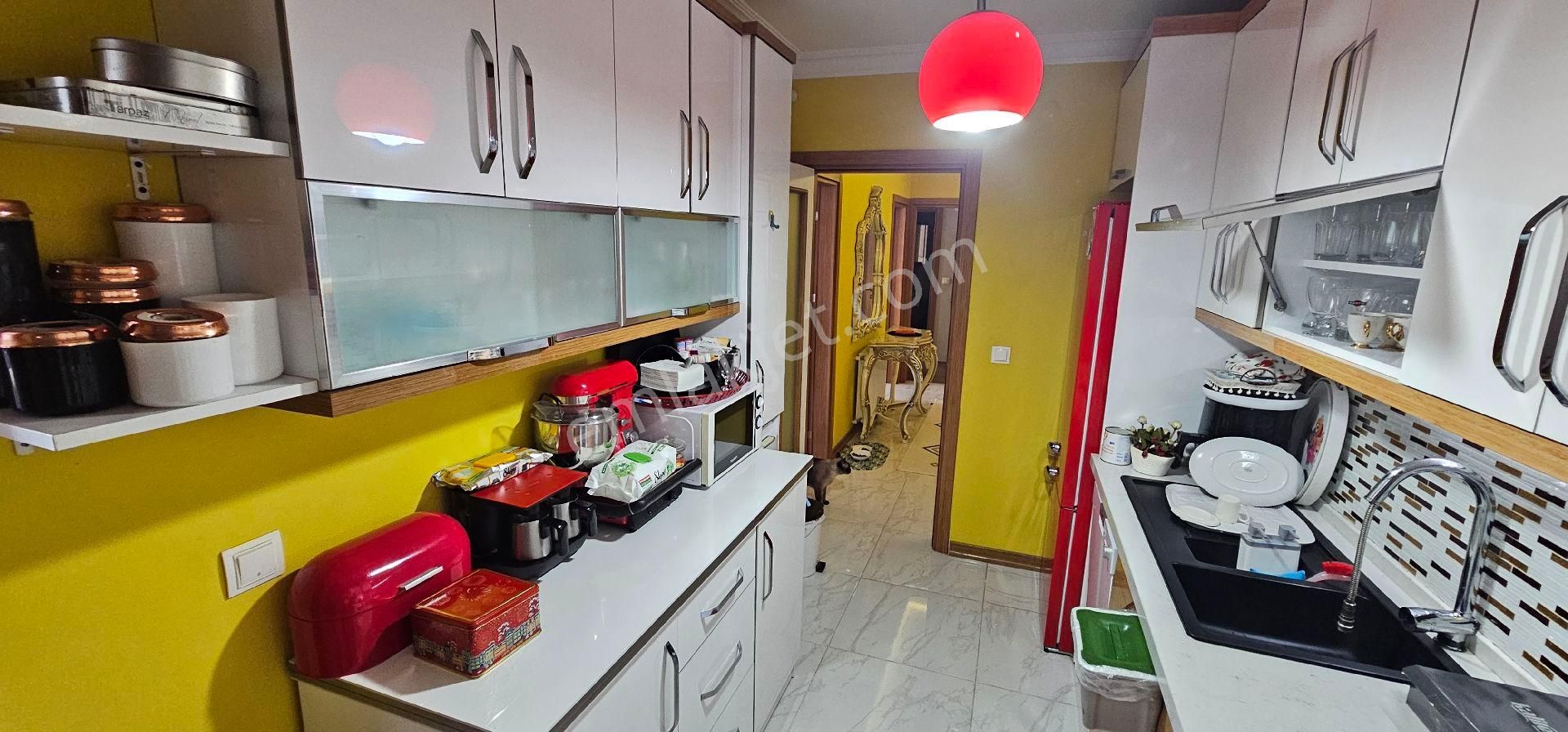 Kuşadası Satılık İkiçeşmelik Mevkii 3+1 Ara Kat Daire - Görsel 6