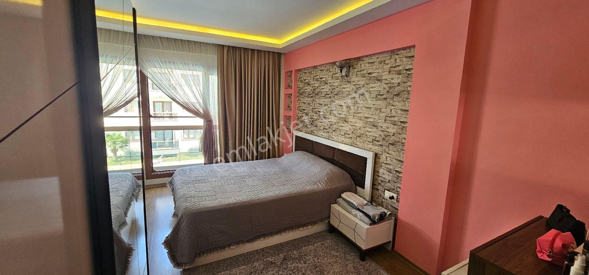 Kuşadası Satılık İkiçeşmelik Mevkii 3+1 Ara Kat Daire - Görsel 15