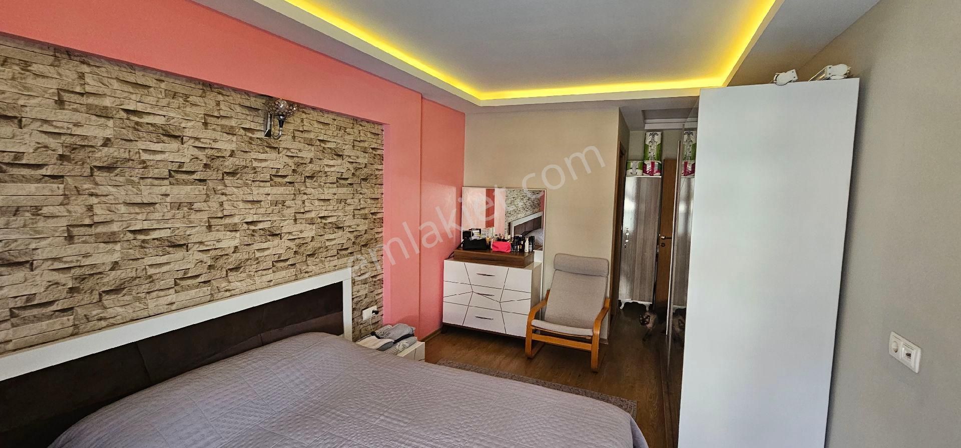 Kuşadası Satılık İkiçeşmelik Mevkii 3+1 Ara Kat Daire - Görsel 13