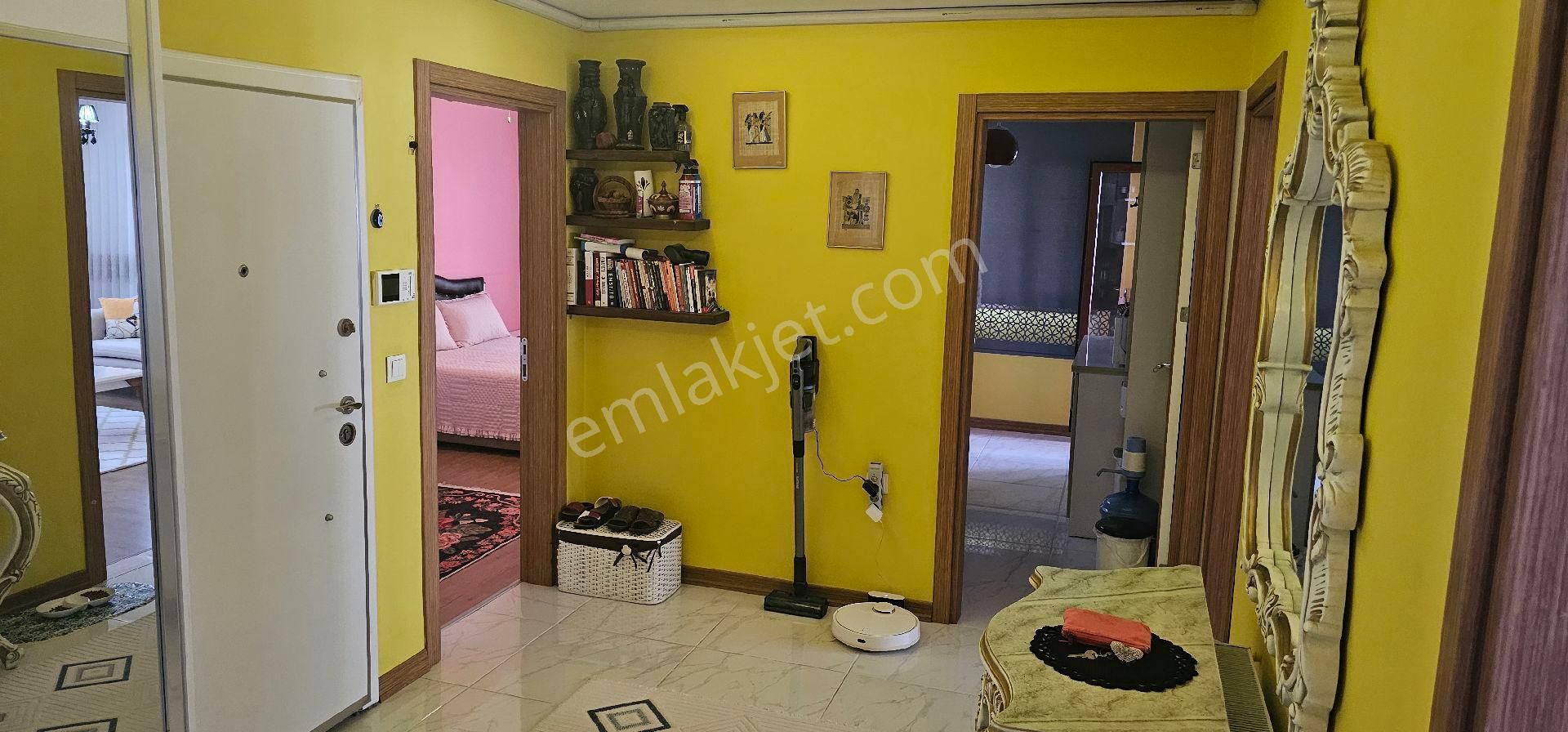 Kuşadası Satılık İkiçeşmelik Mevkii 3+1 Ara Kat Daire - Görsel 11