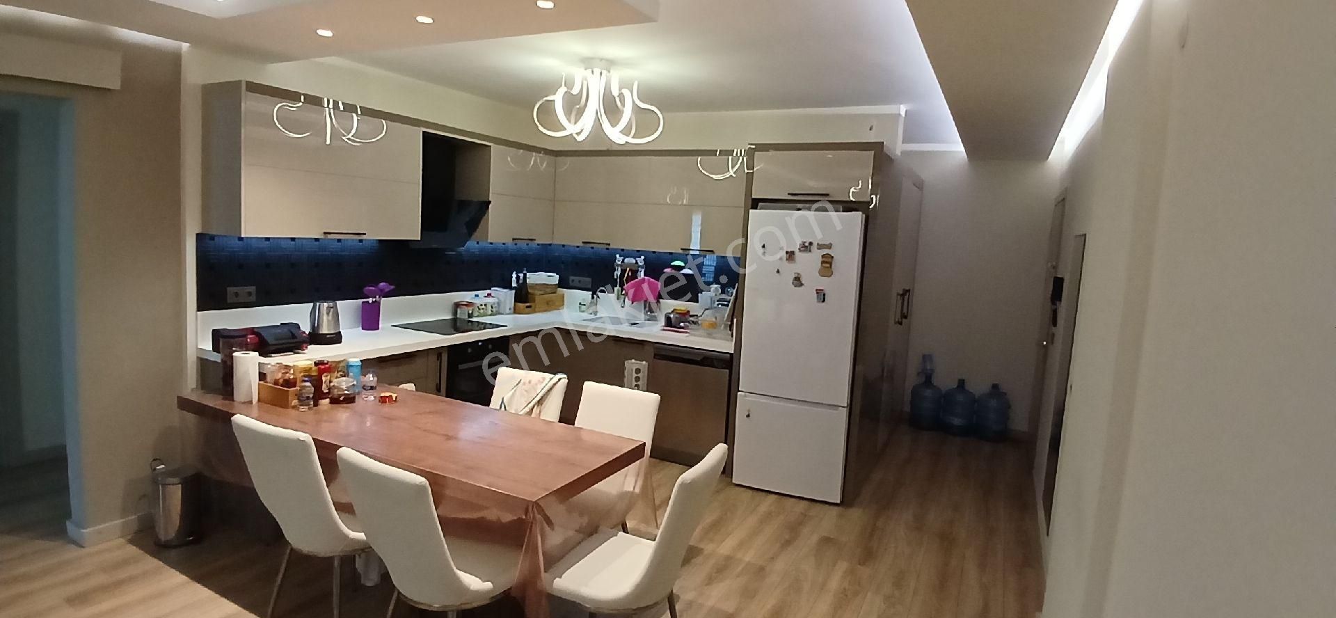 Kuşadası İkiçeşmelik Mahallesinde Satılık 3+1 Daire - Görsel 2