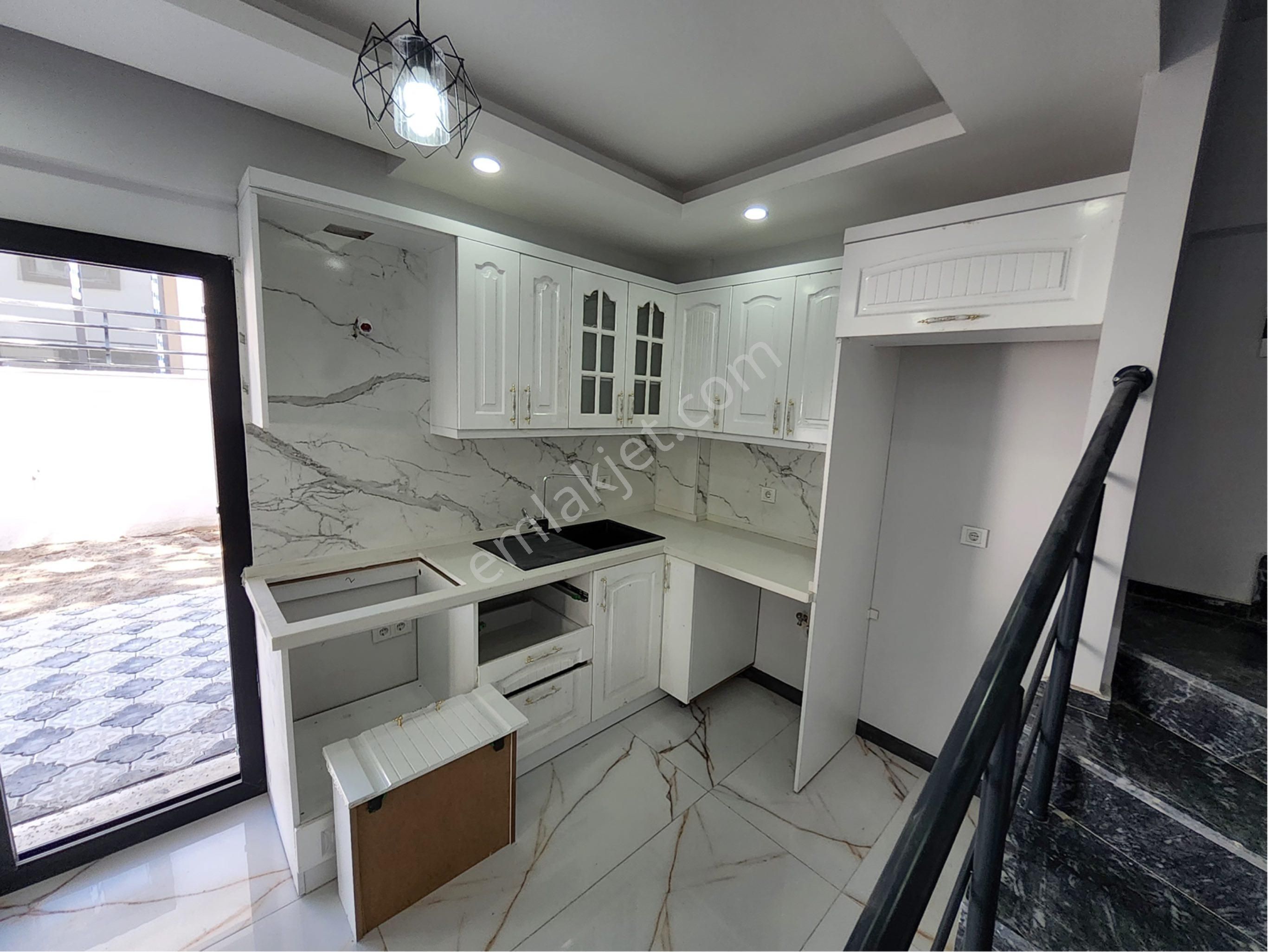 Özderede Otoparklı Sıfır Villa - Görsel 12