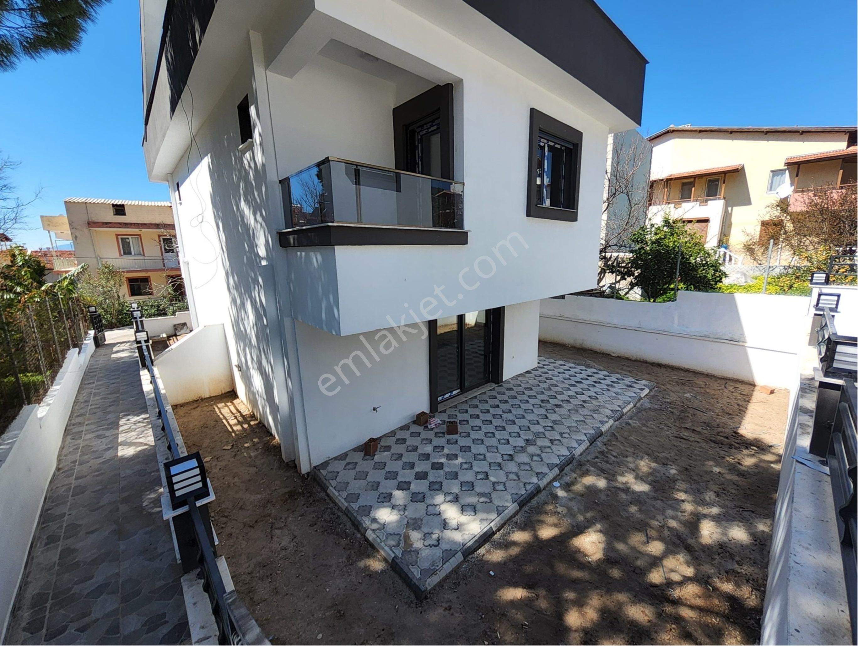Özderede Otoparklı Sıfır Villa - Görsel 23