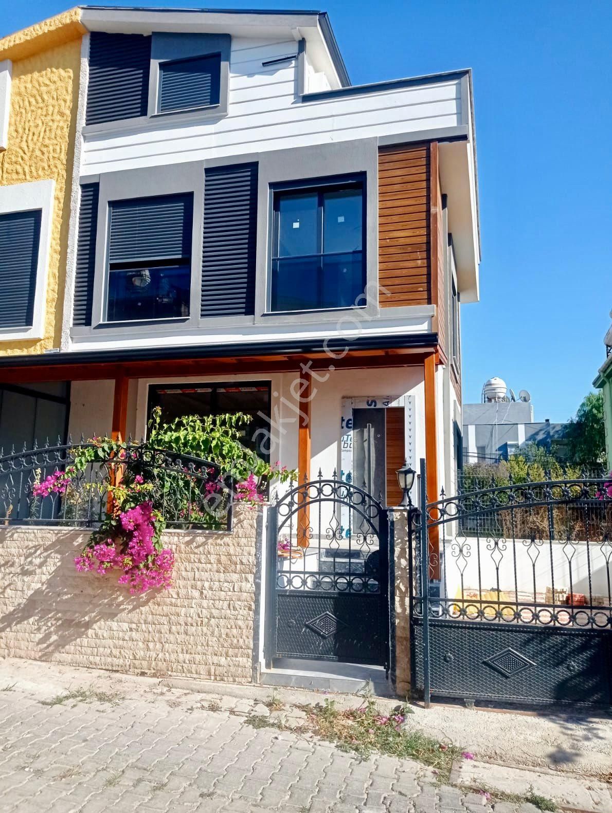 Özdere Çukuraltında Denize 50m Kelepir Villa