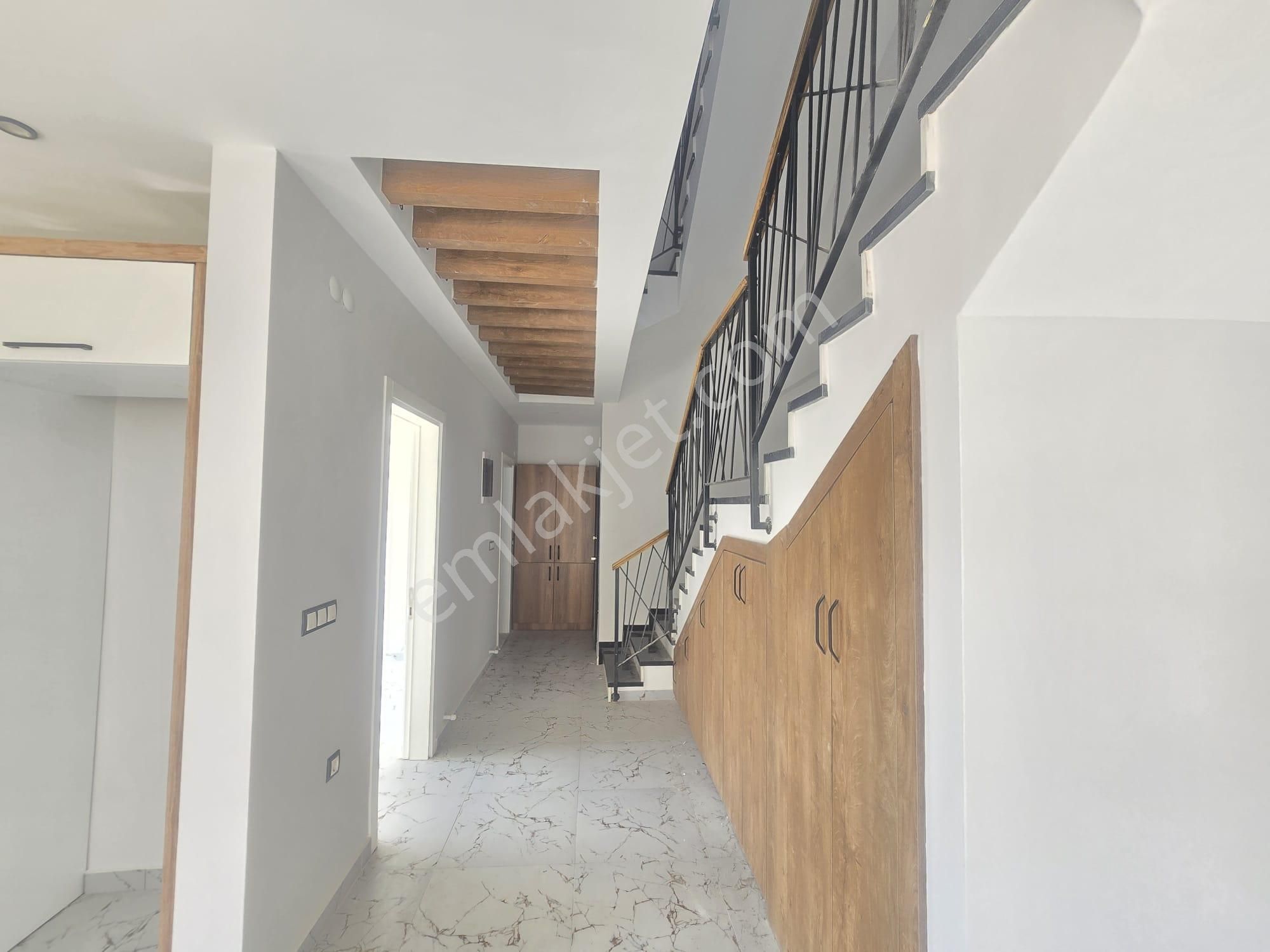 Davutlar'da 4+1 Özel Havuzlu Tek Müstakil Villa - Görsel 11