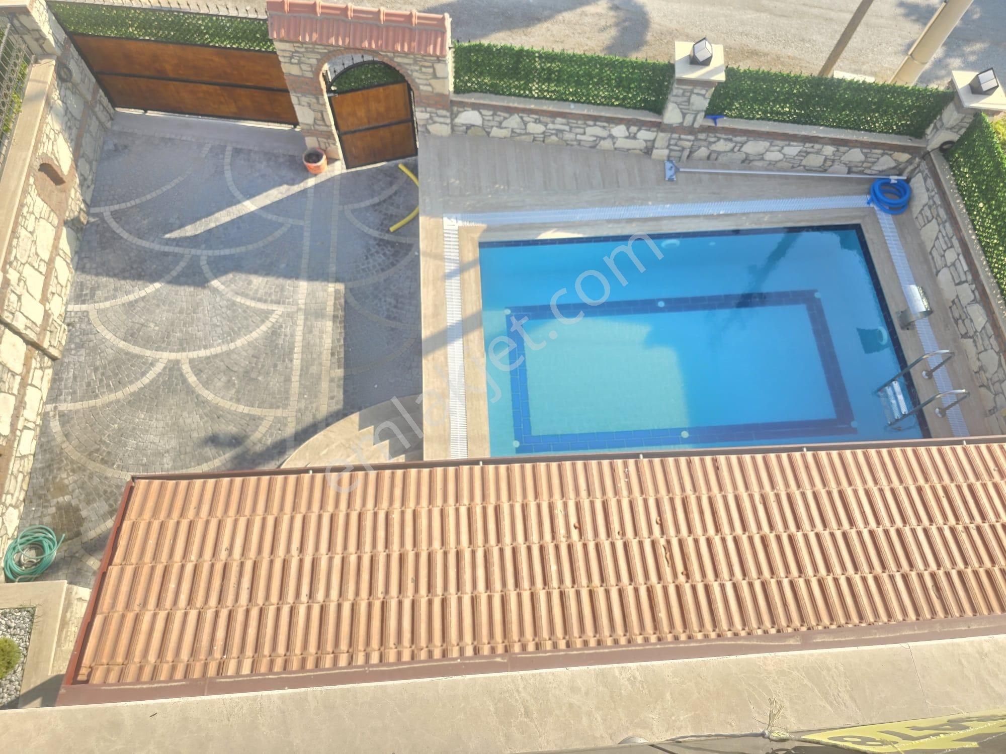 Davutlar'da 4+1 Özel Havuzlu Tek Müstakil Villa - Görsel 35