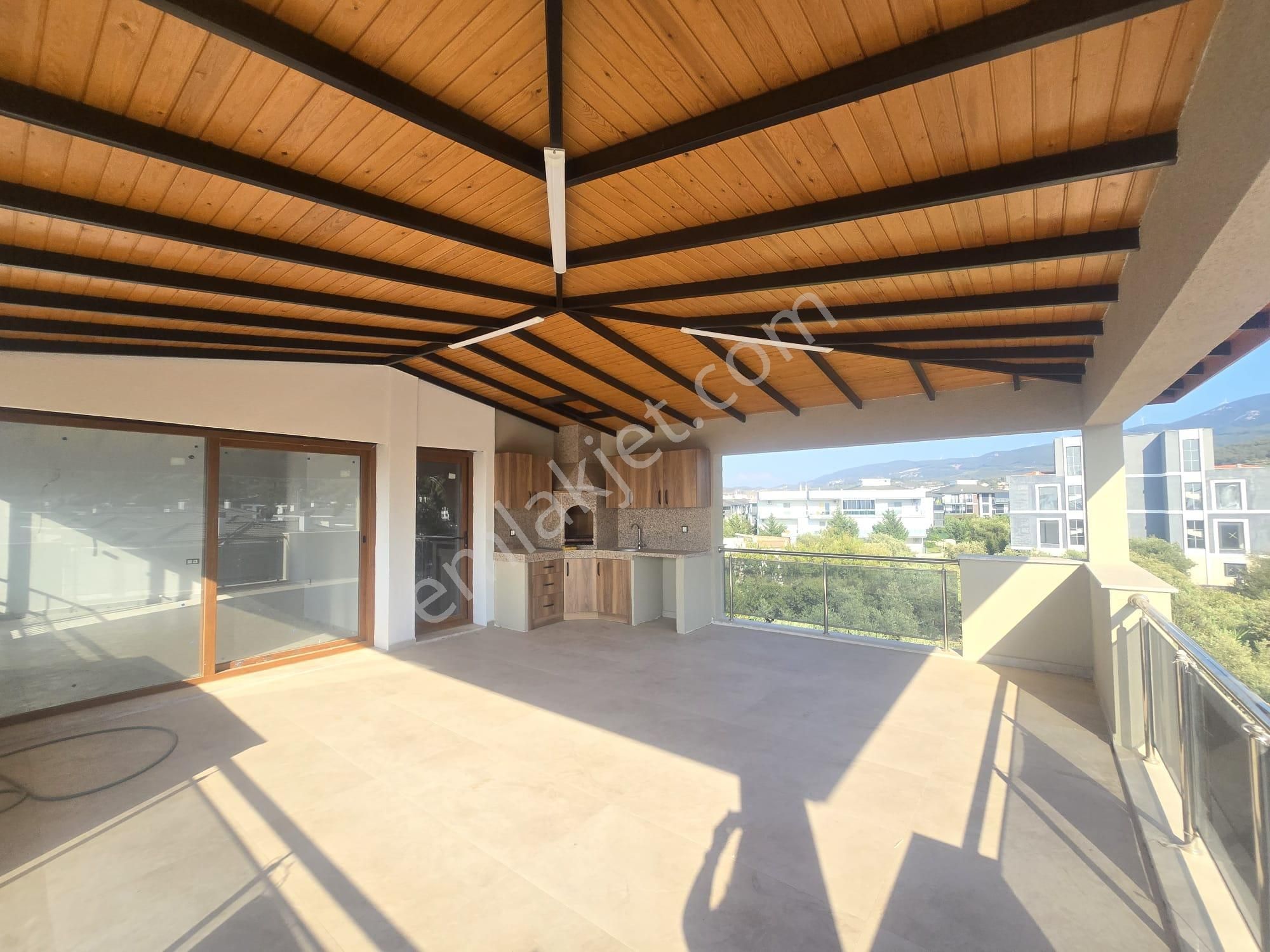 Davutlar'da 4+1 Özel Havuzlu Tek Müstakil Villa - Görsel 32