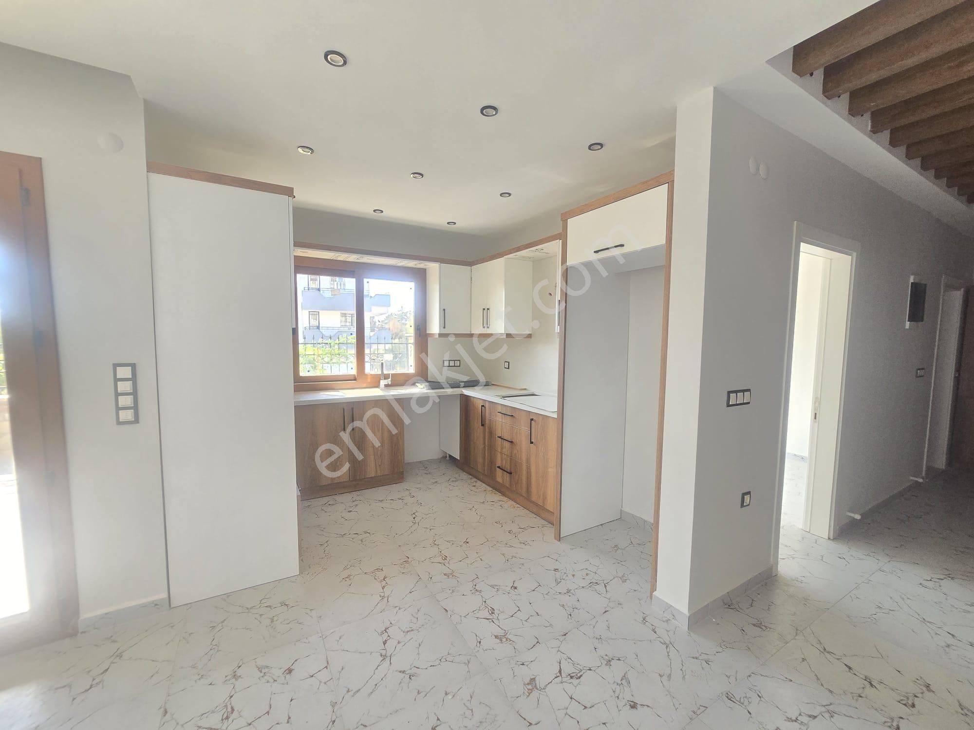 Davutlar'da 4+1 Özel Havuzlu Tek Müstakil Villa - Görsel 15