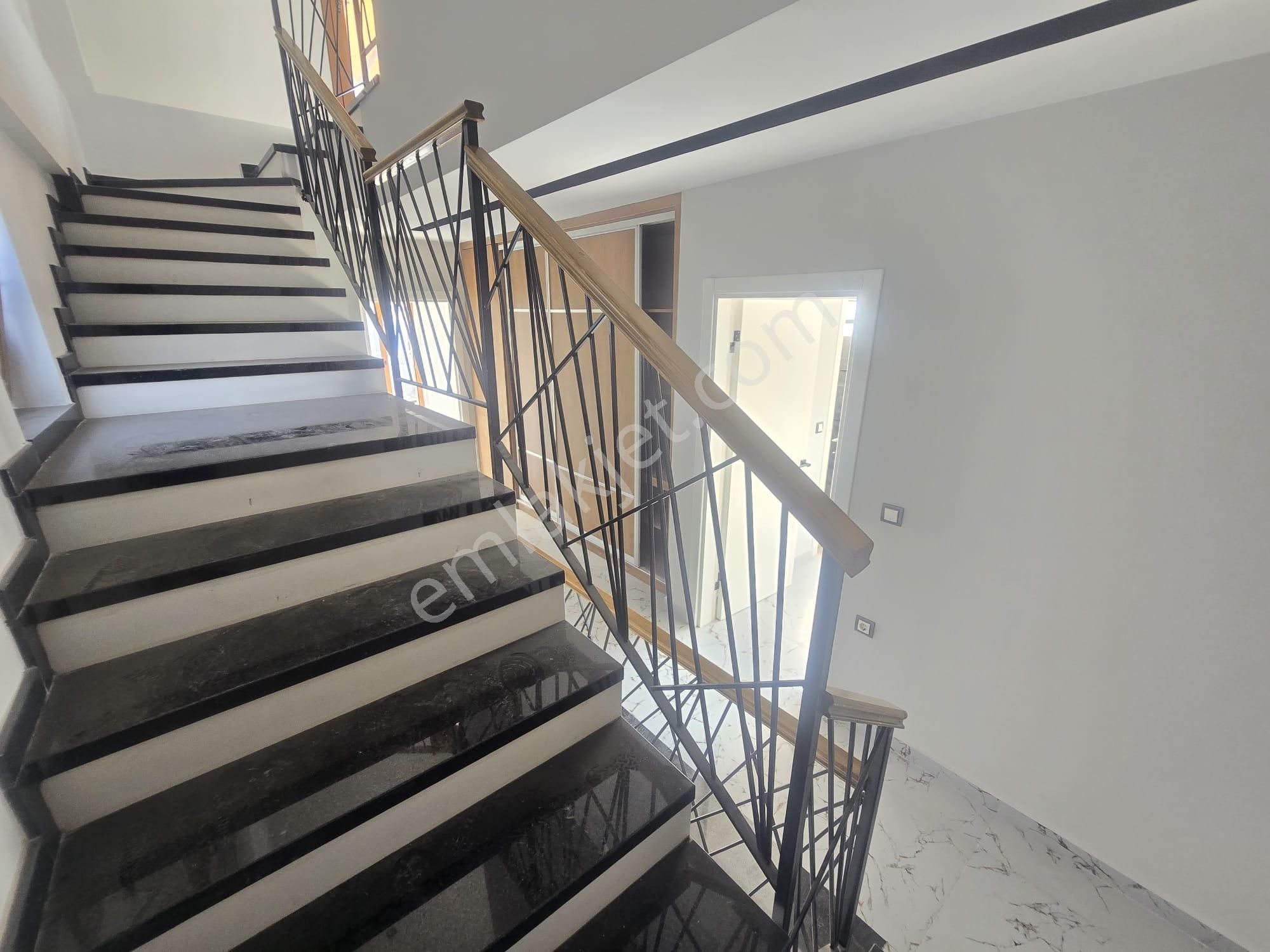 Davutlar'da 4+1 Özel Havuzlu Tek Müstakil Villa - Görsel 31