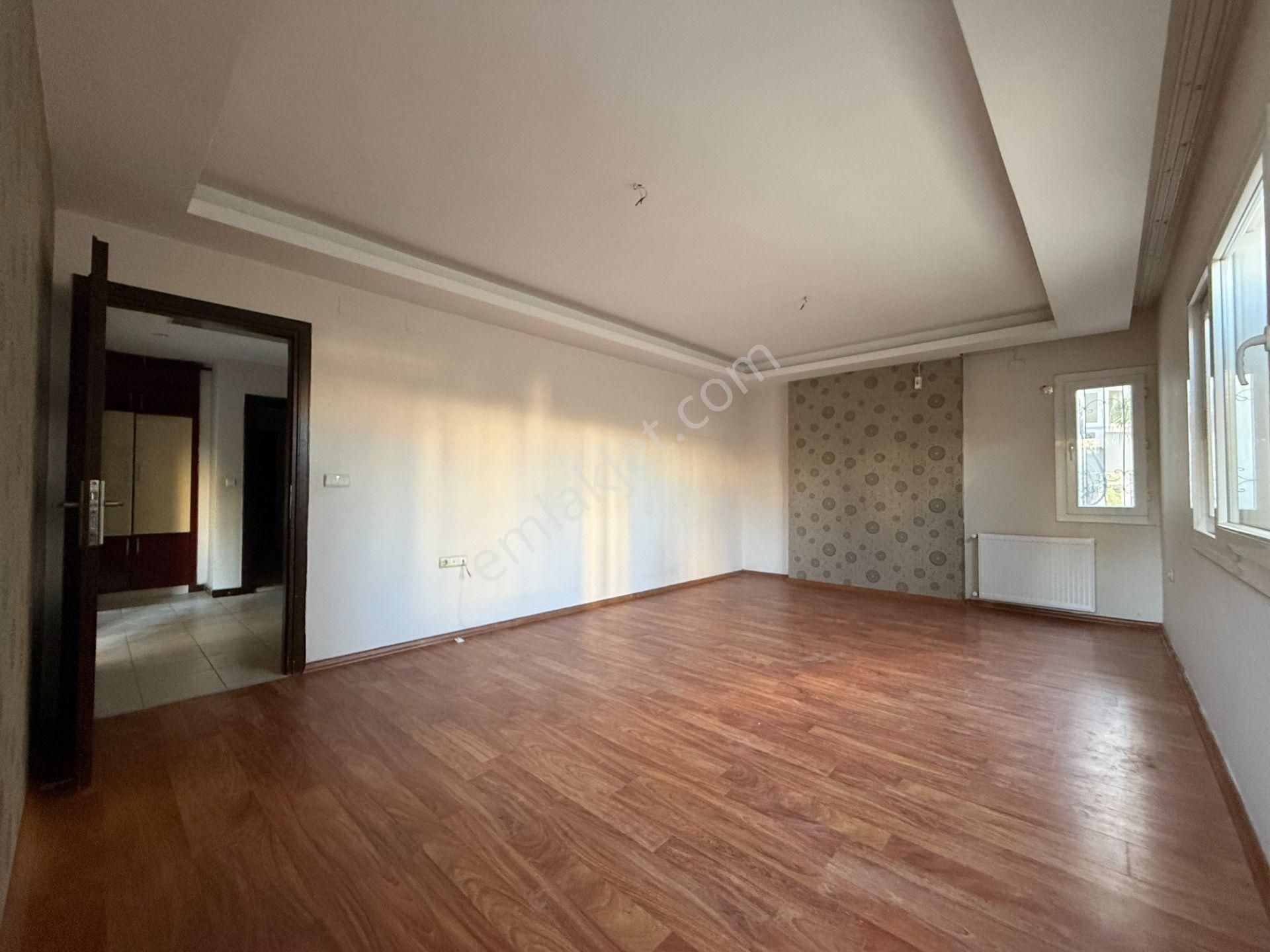 Toros Mah. 3+1 165 M2 Doğalgaz-kapalı Mutfak-kiler-hasarsız Kiralık Daire - Görsel 4
