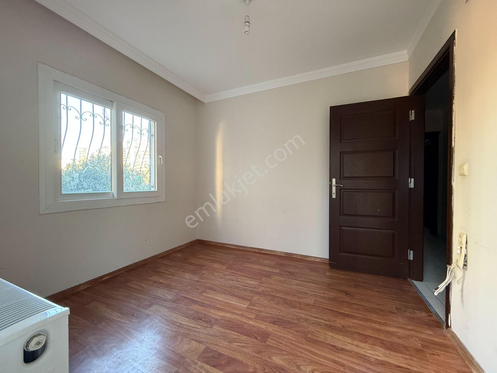 Toros Mah. 3+1 165 M2 Doğalgaz-kapalı Mutfak-kiler-hasarsız Kiralık Daire - Görsel 17