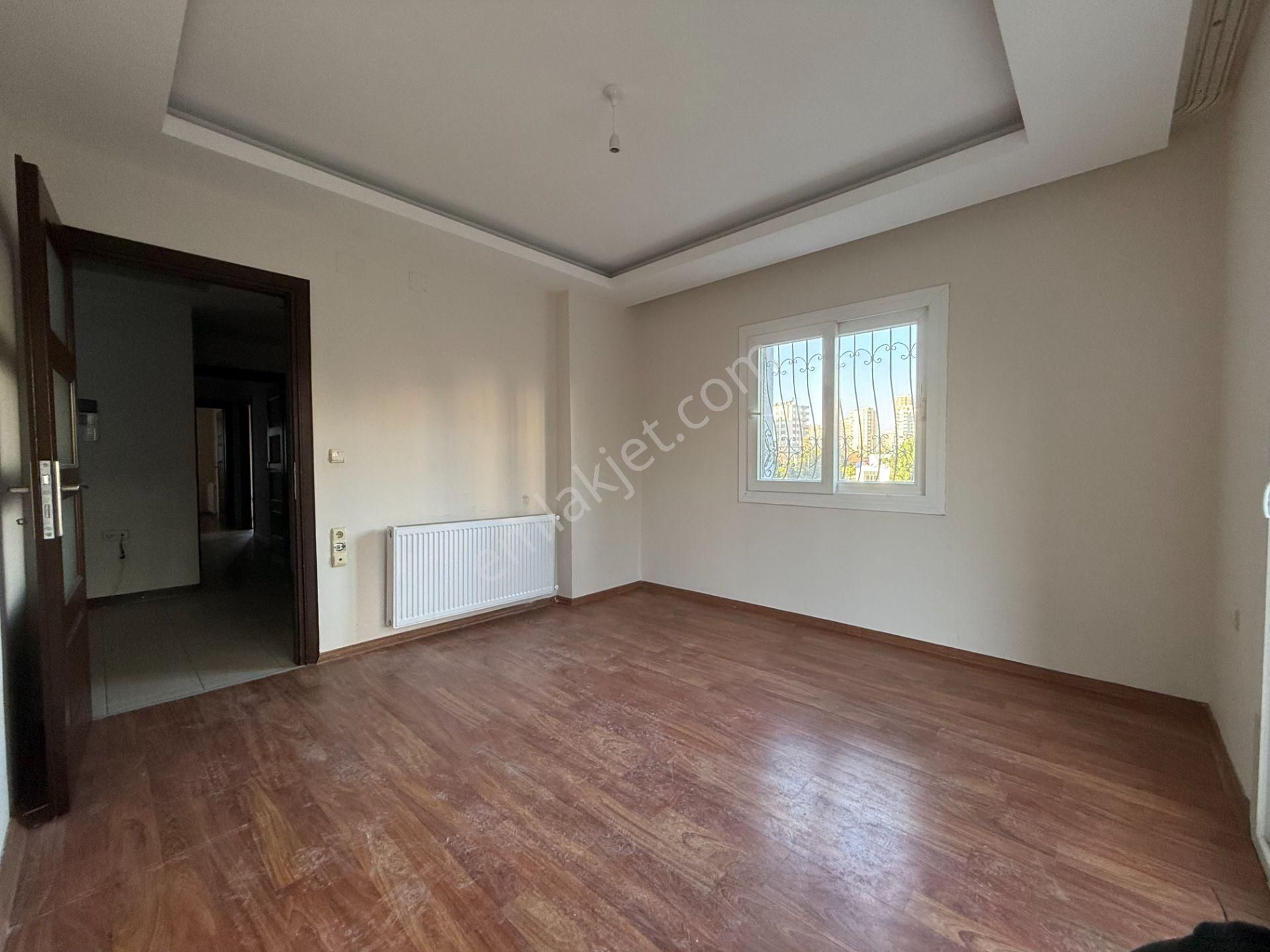 Toros Mah. 3+1 165 M2 Doğalgaz-kapalı Mutfak-kiler-hasarsız Kiralık Daire - Görsel 13