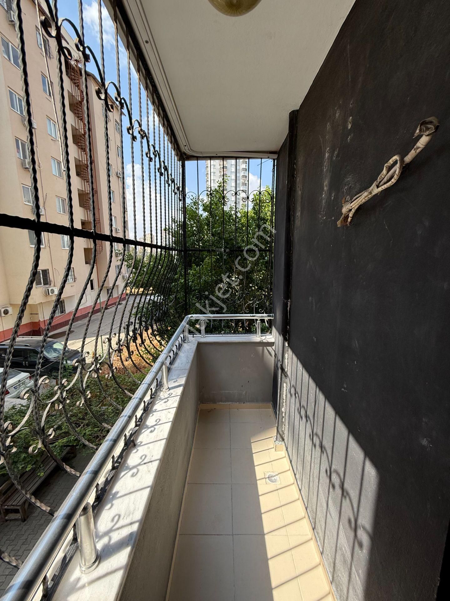 Toros Mah. 3+1 165 M2 Doğalgaz-kapalı Mutfak-kiler-hasarsız Kiralık Daire - Görsel 25