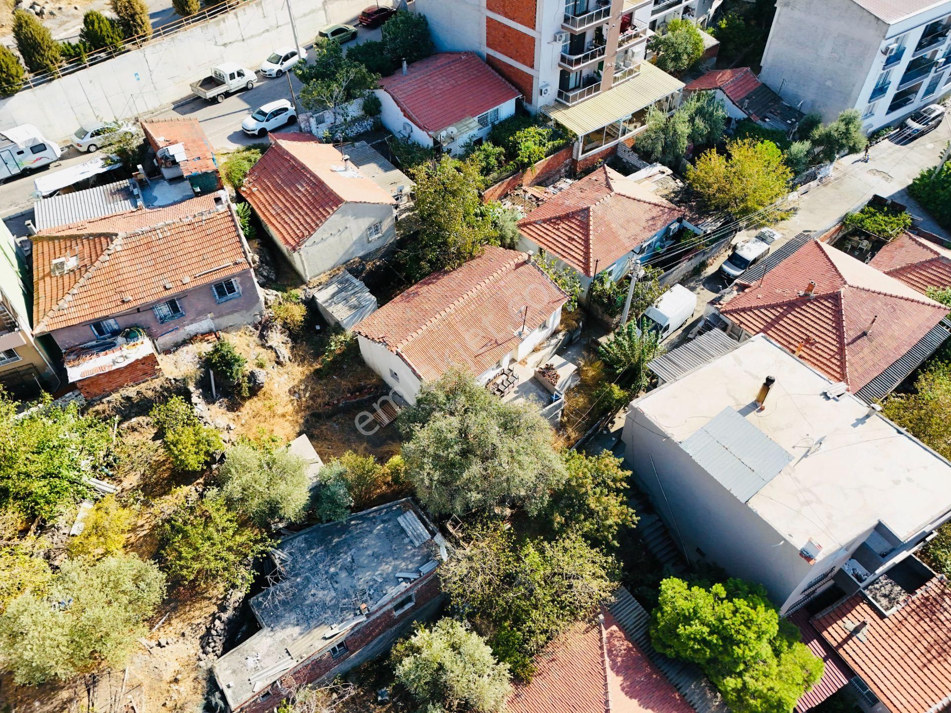 Bayraklı Emek Mahallesinde 241 M2 Arsa İçi Satılık Müstakil Ev - Görsel 21