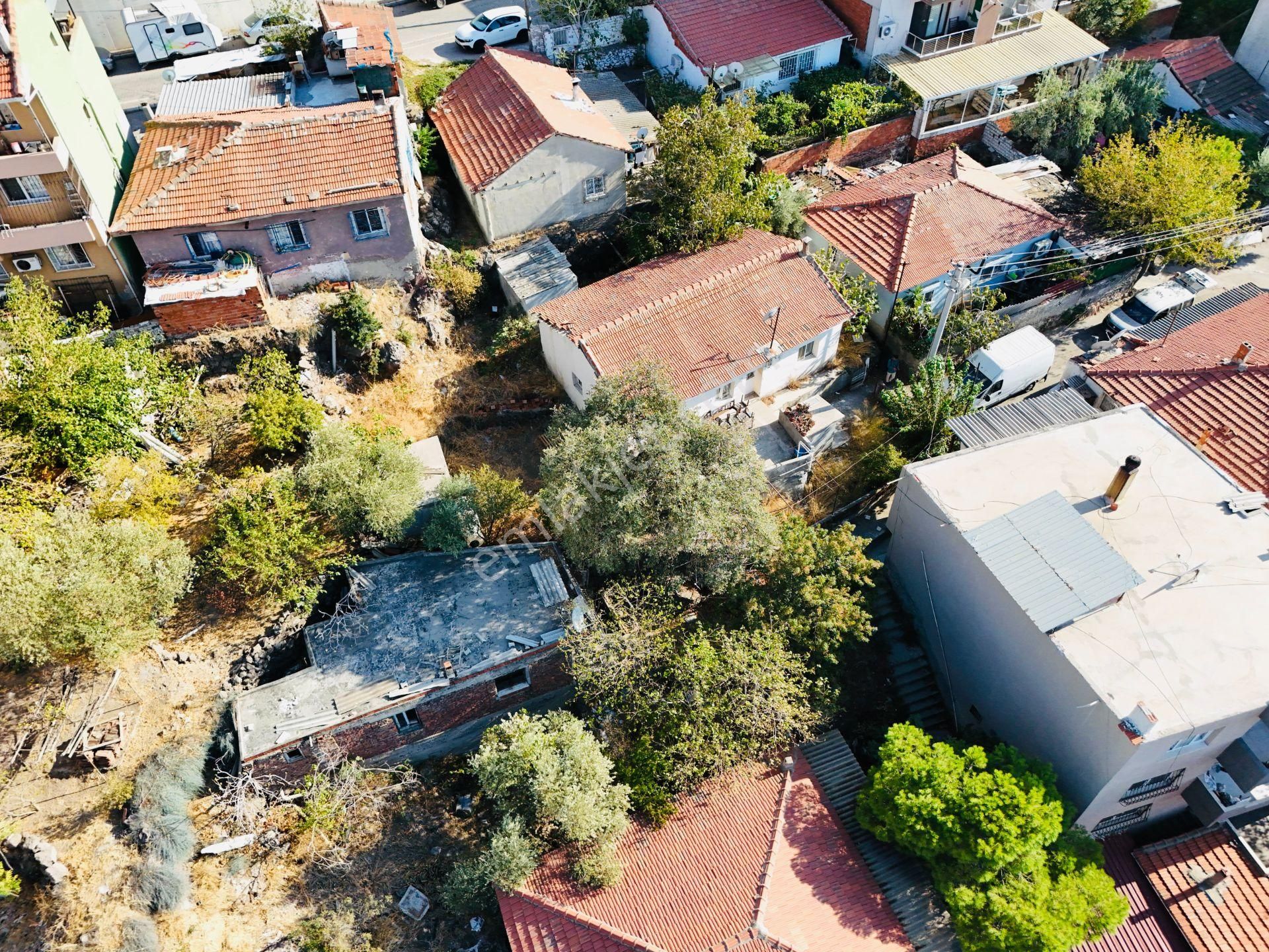 Bayraklı Emek Mahallesinde 241 M2 Arsa İçi Satılık Müstakil Ev - Görsel 18