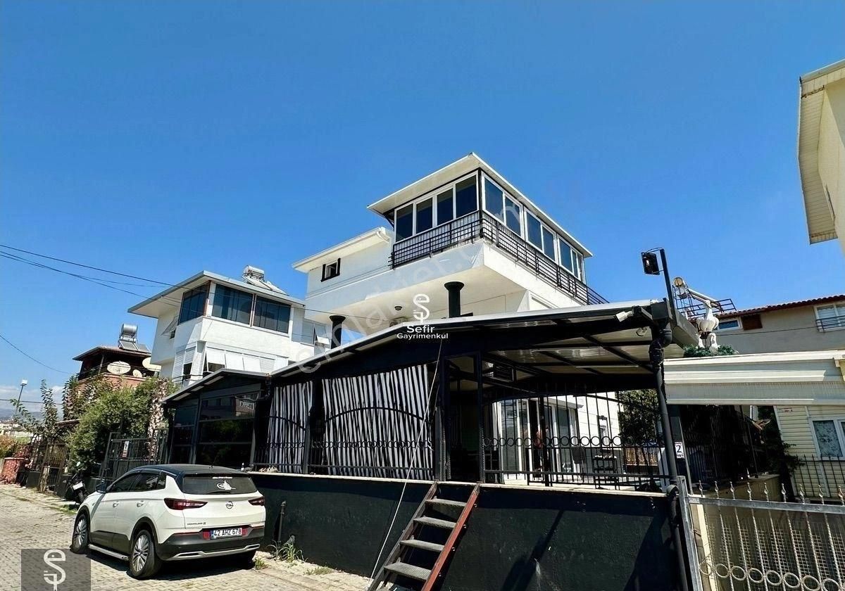 Alanya Konaklı'da Müstakil Yeni Yapılı 4+1 Havuzlu Villa - Görsel 22