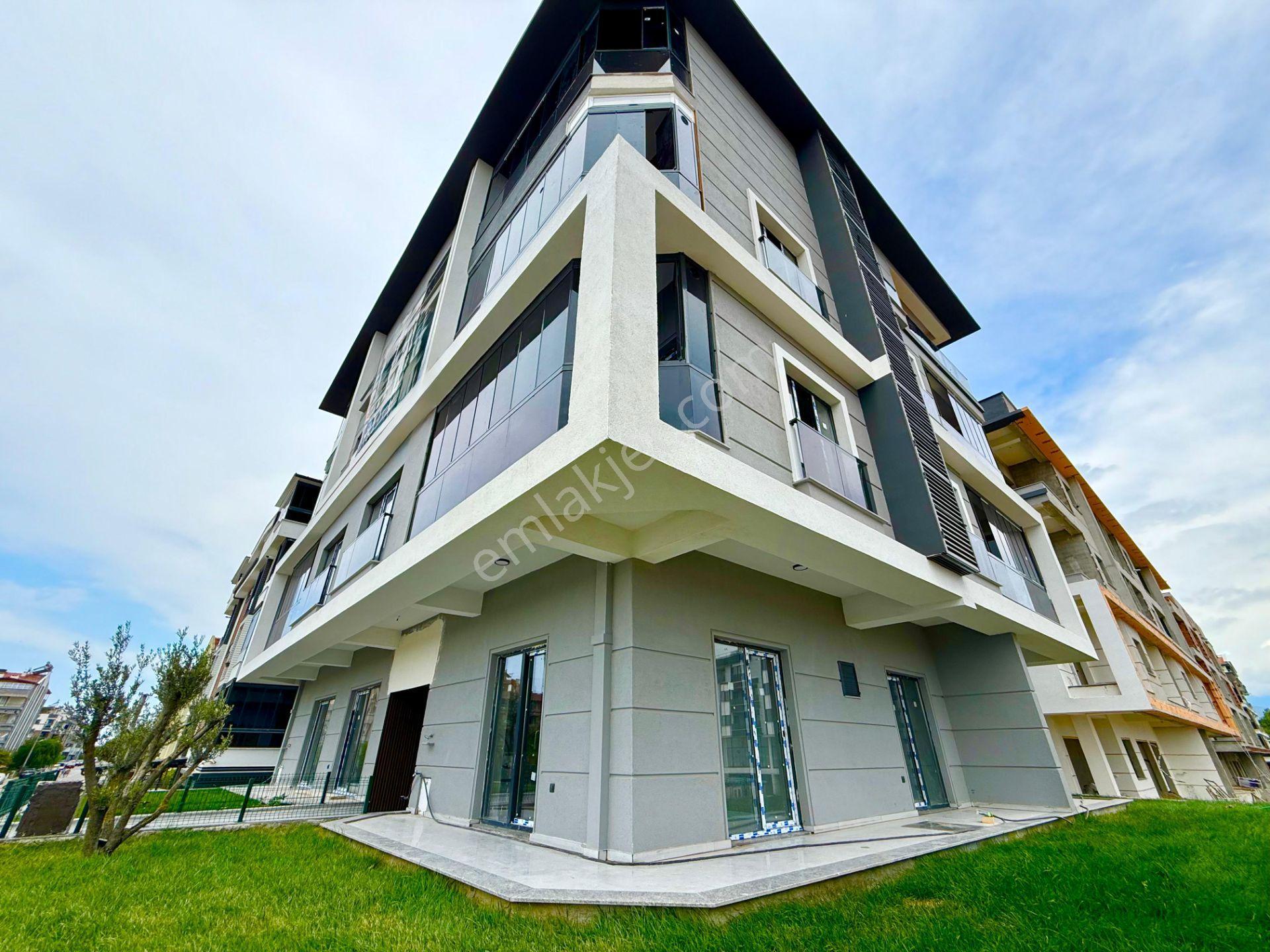 ▶ ▶akçay Körfez'den Sıfır Geniş Bahçe Kullanımlı 1+1 Satılık Daire