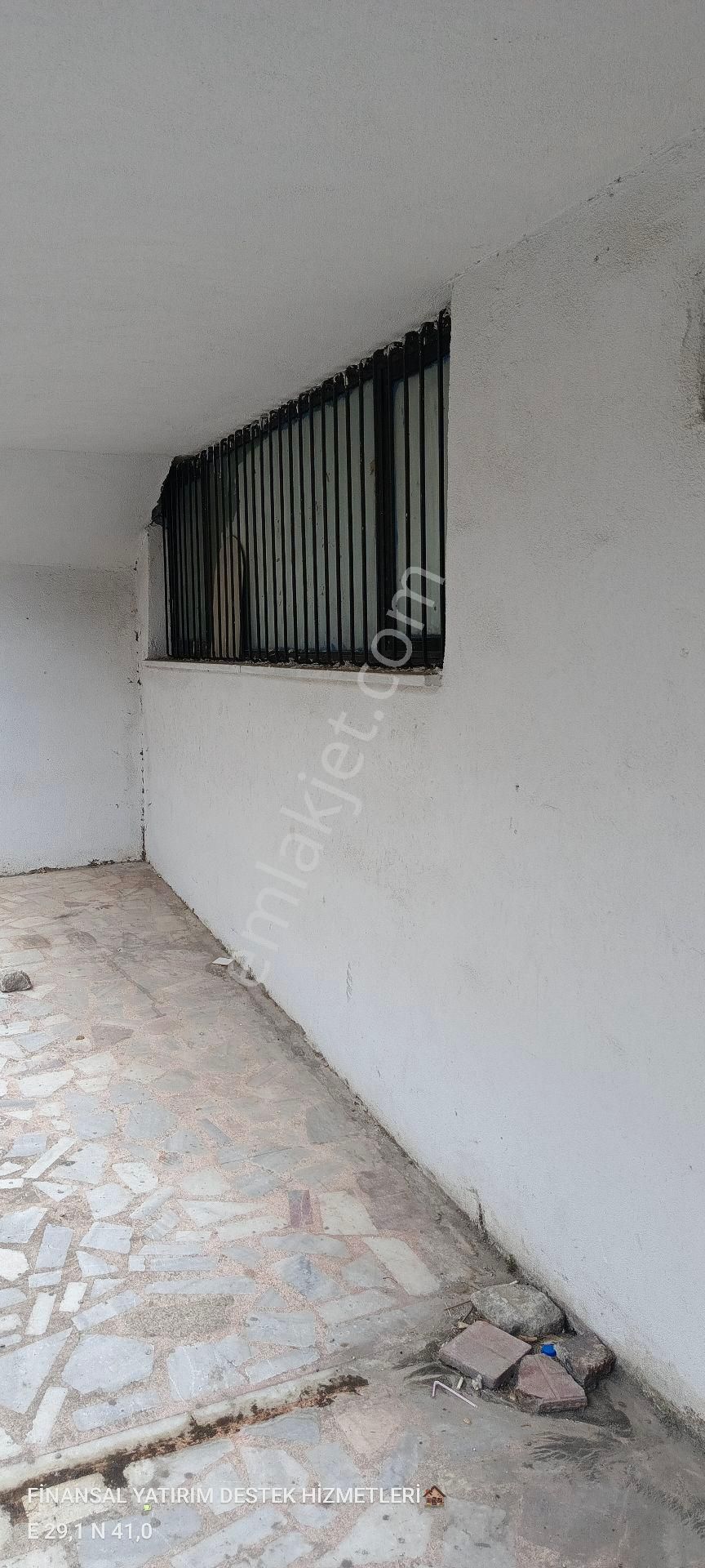 Ümraniye Tepeüstü Tavukçuyolu Caddesi Üzerinde Depo Daire Elektrik Su Mevcut Bekara Çalışana Kiralık - Görsel 24