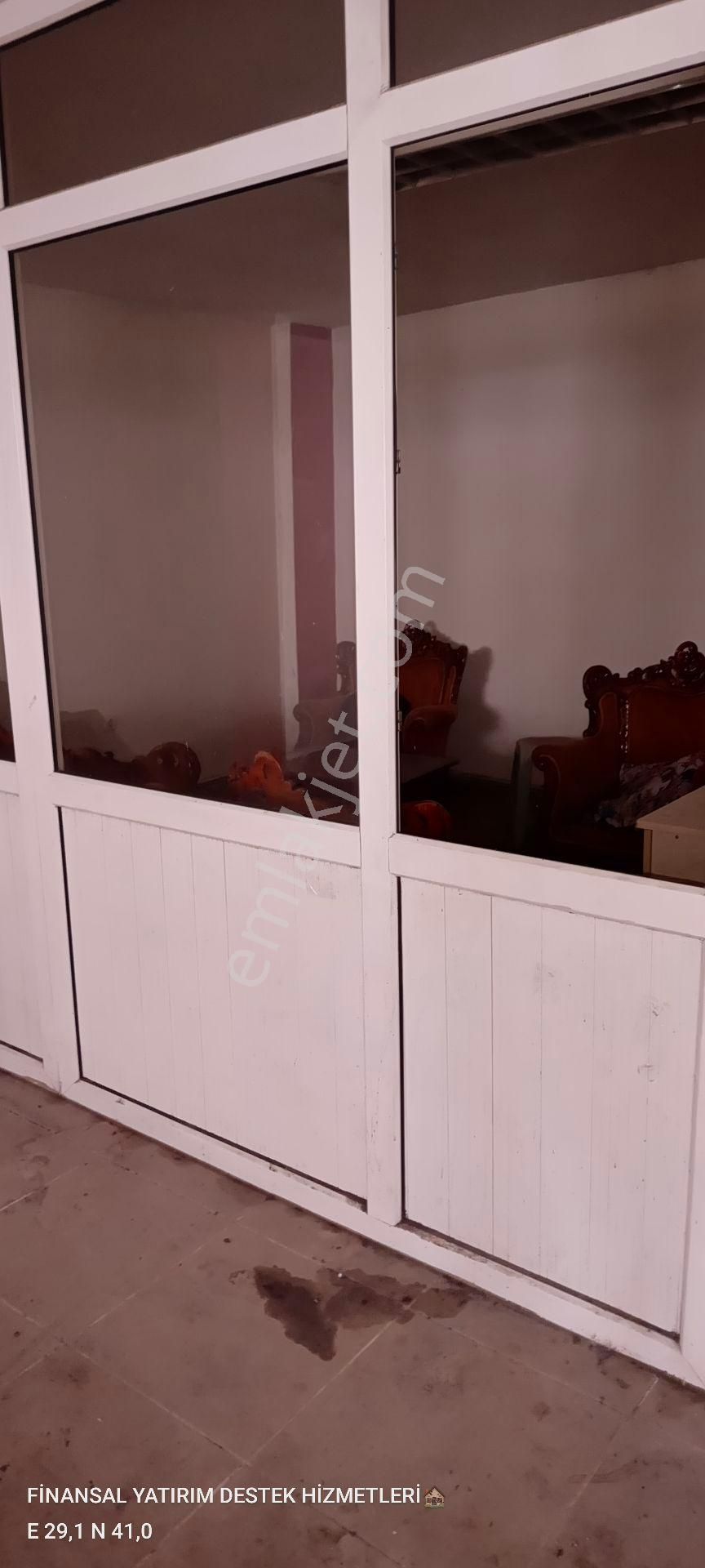 Ümraniye Tepeüstü Tavukçuyolu Caddesi Üzerinde Depo Daire Elektrik Su Mevcut Bekara Çalışana Kiralık - Görsel 14
