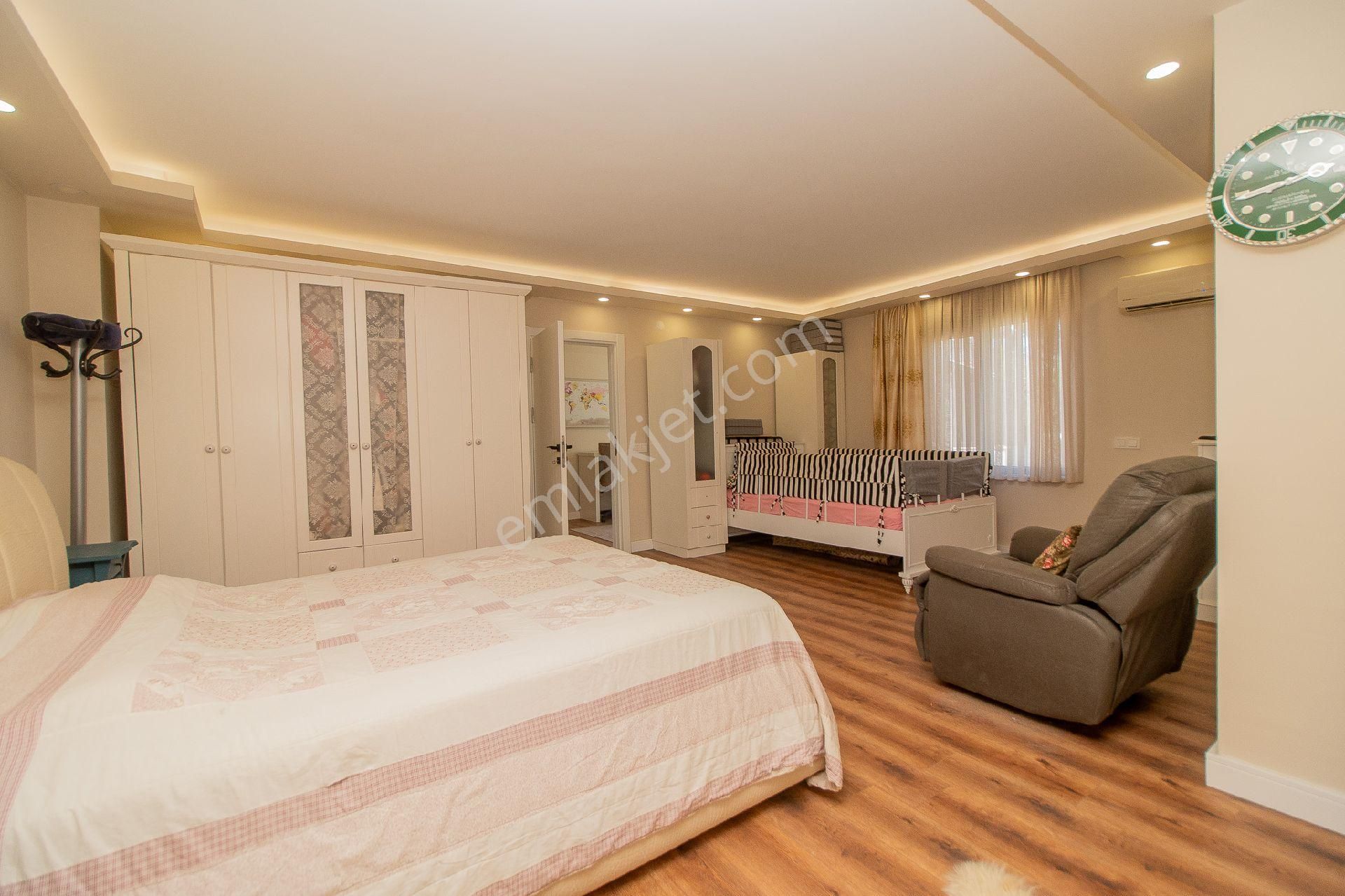 Antalya Guzeloba Hekimköy Sitesinde Satılık 3+1 Villa - Görsel 23