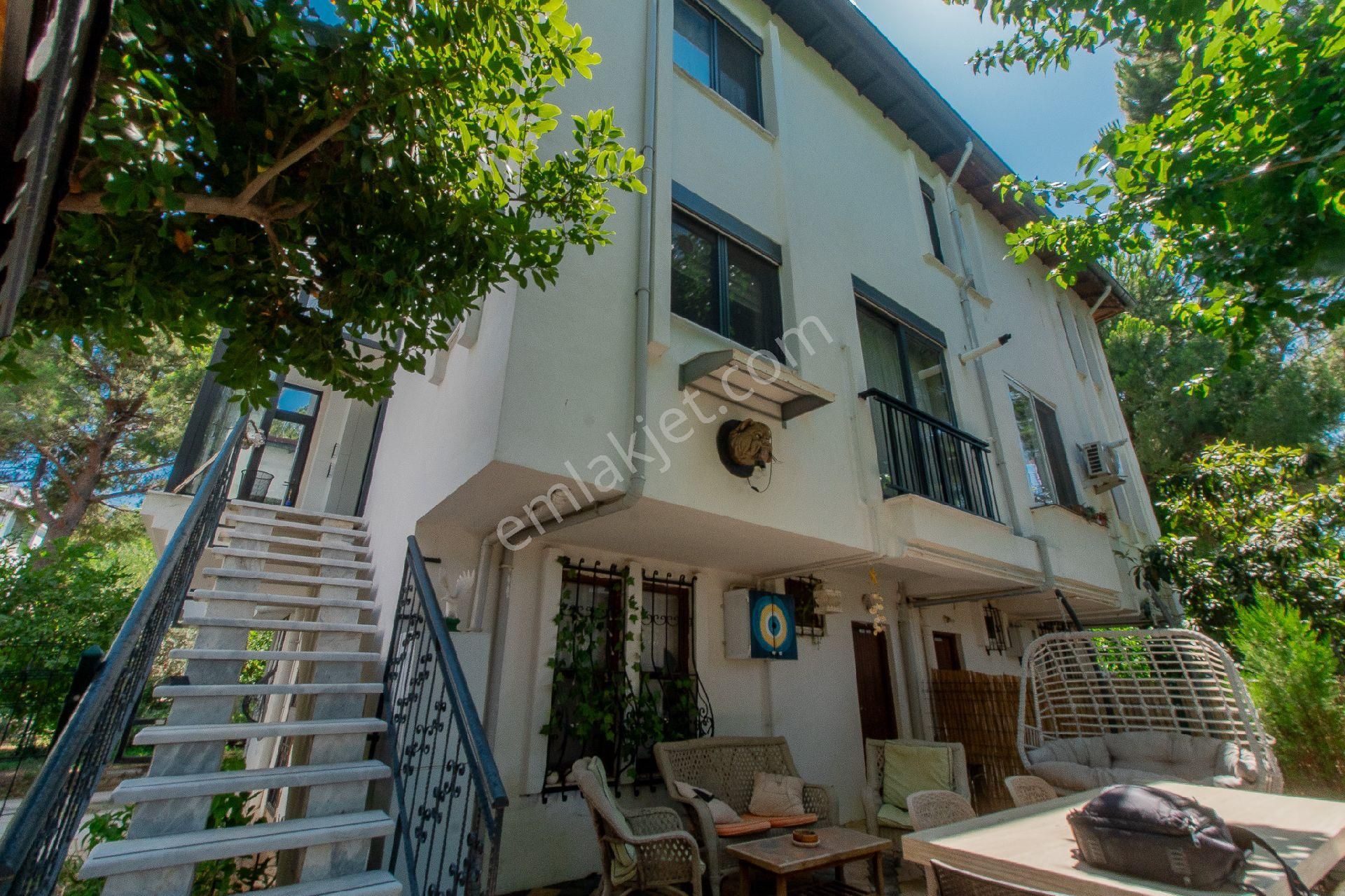 Antalya Guzeloba Hekimköy Sitesinde Satılık 3+1 Villa - Görsel 2